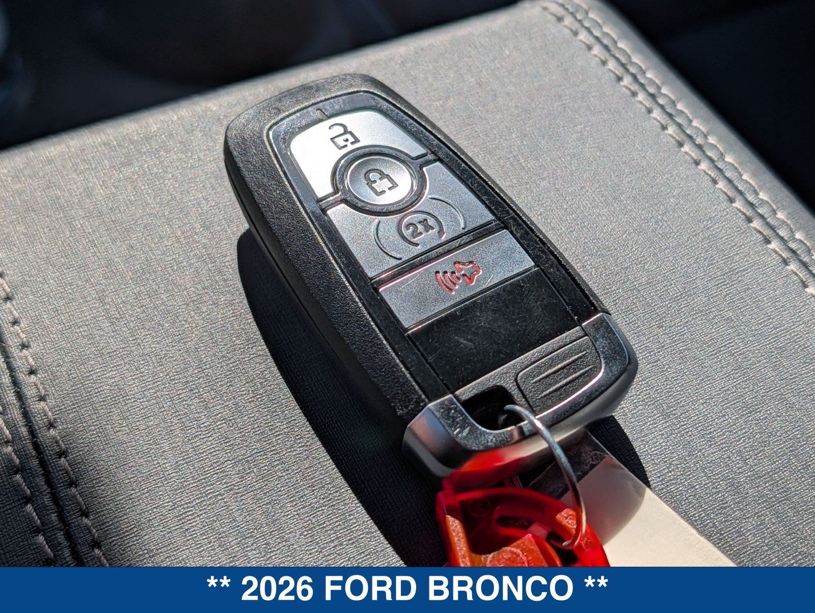 2026 Ford Bronco Outer Banks