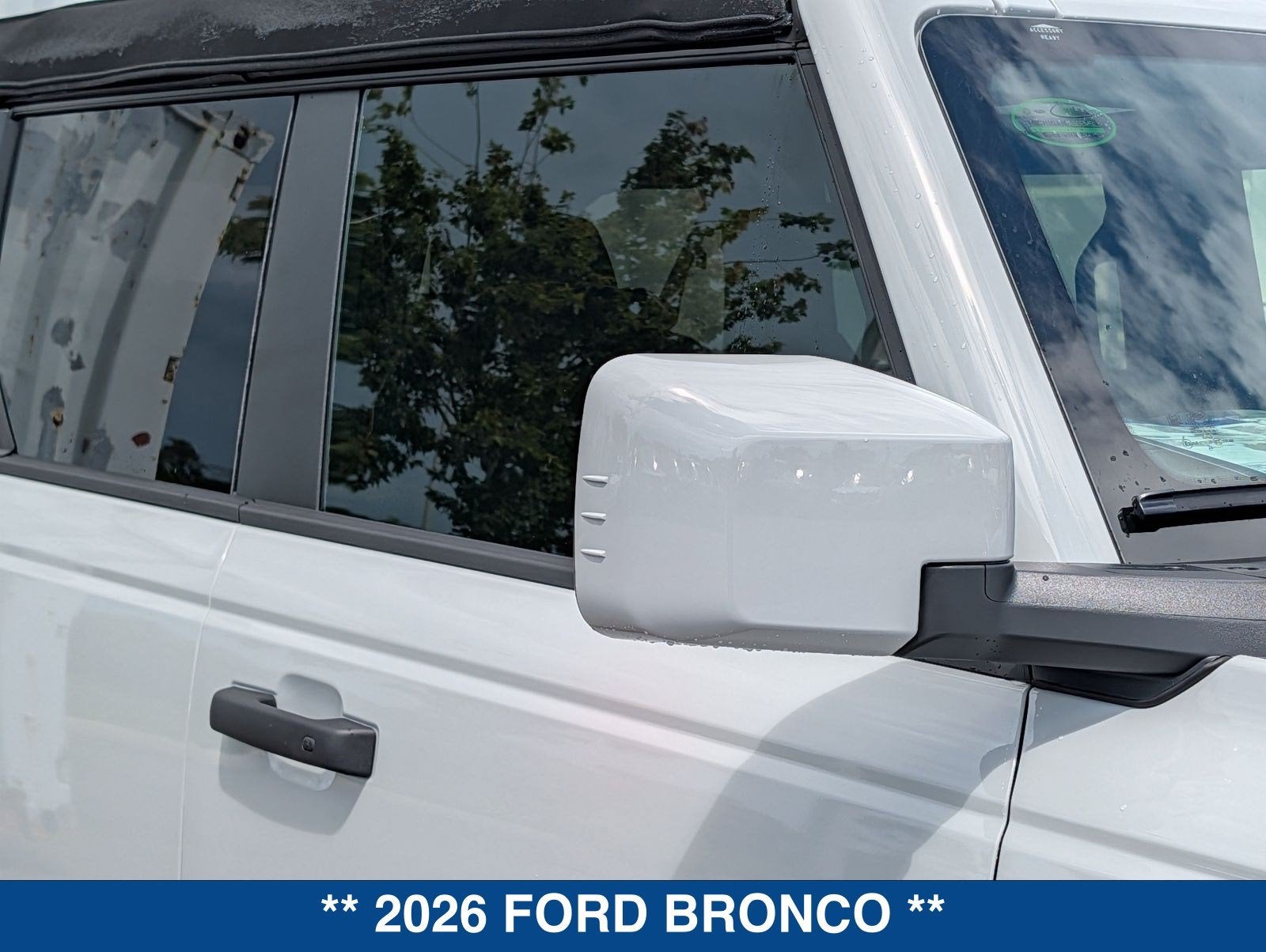 2026 Ford Bronco Outer Banks
