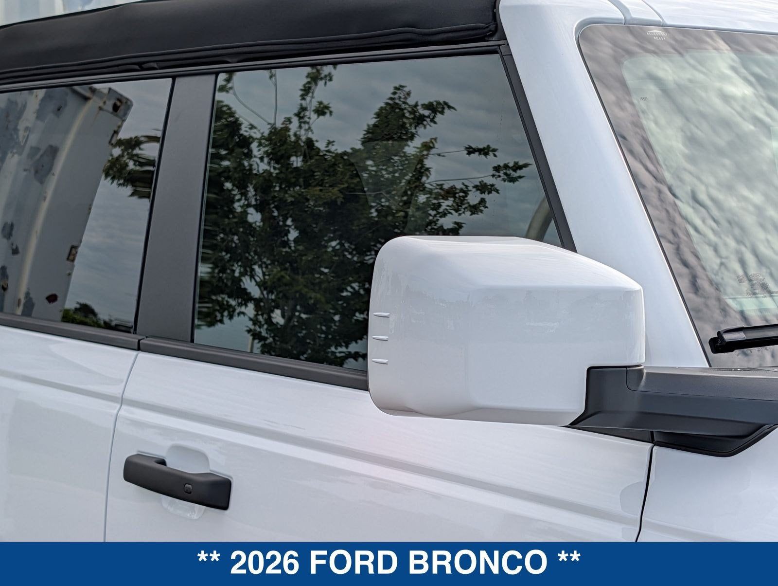 2026 Ford Bronco Outer Banks