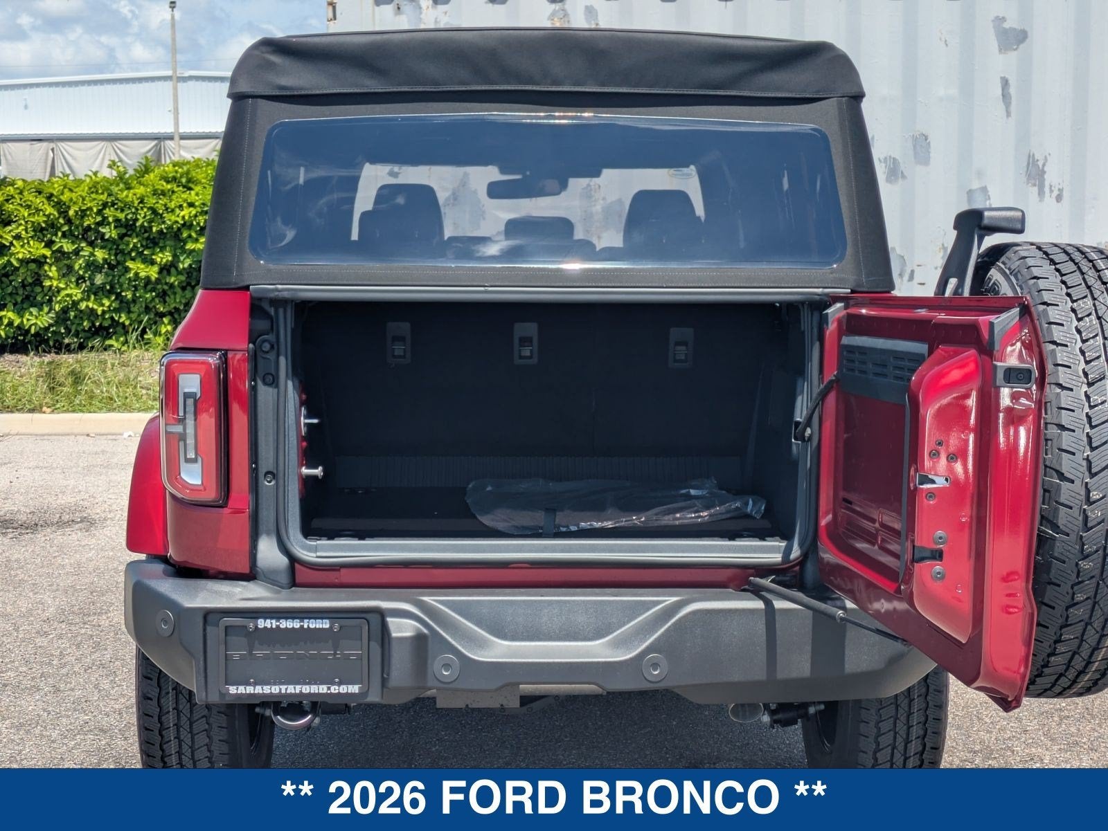 2026 Ford Bronco Outer Banks