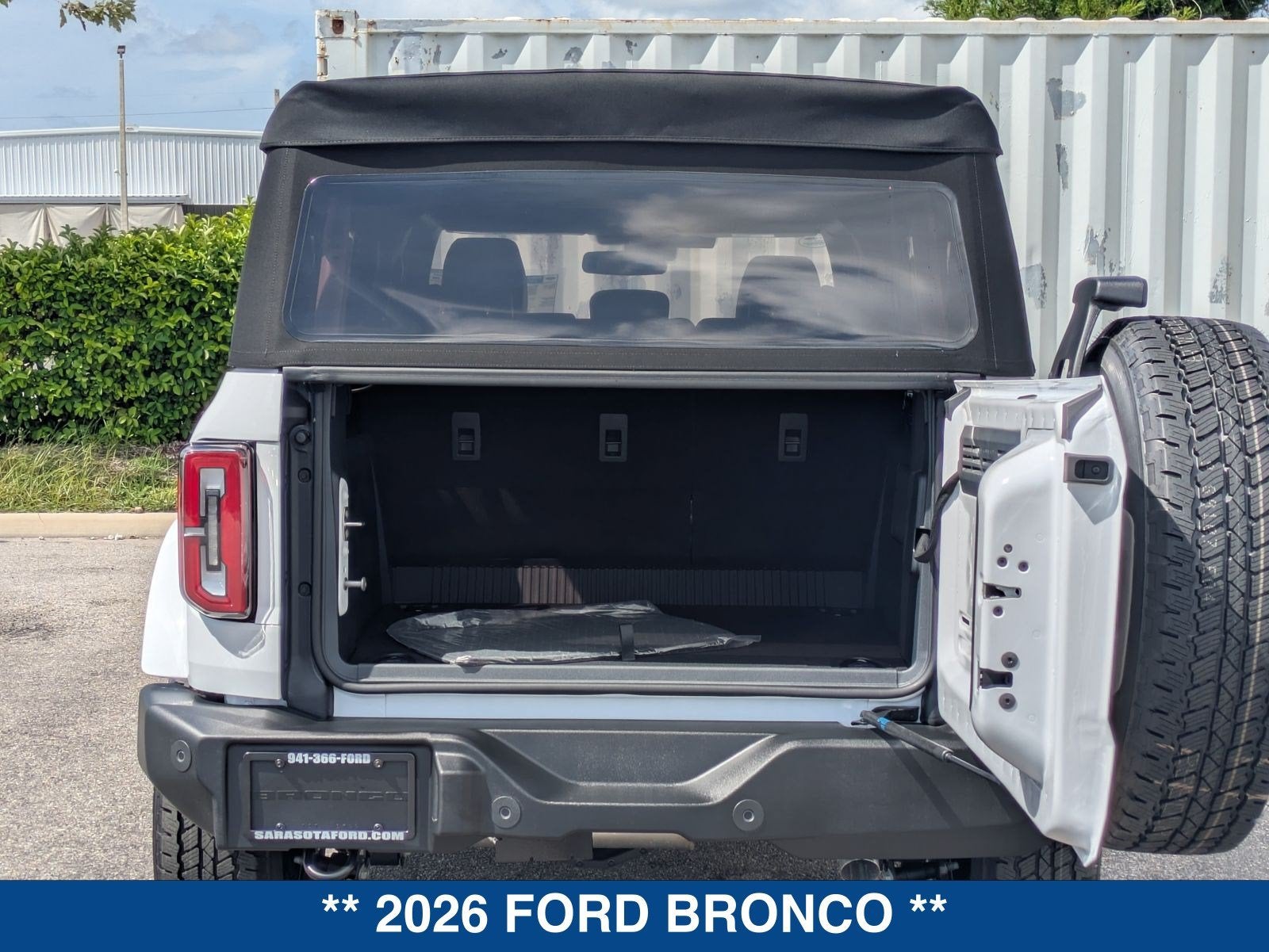 2026 Ford Bronco Outer Banks