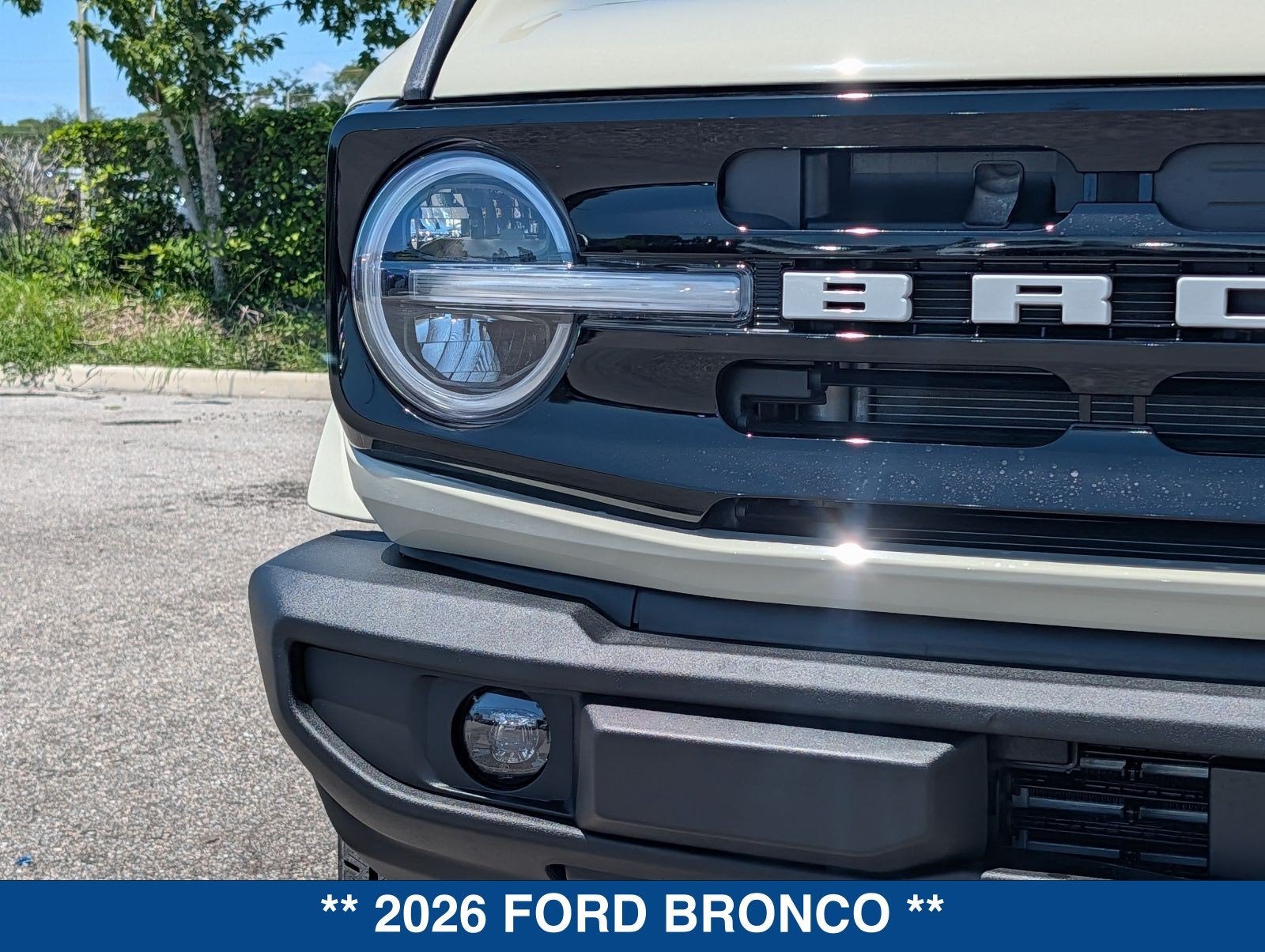 2026 Ford Bronco Outer Banks
