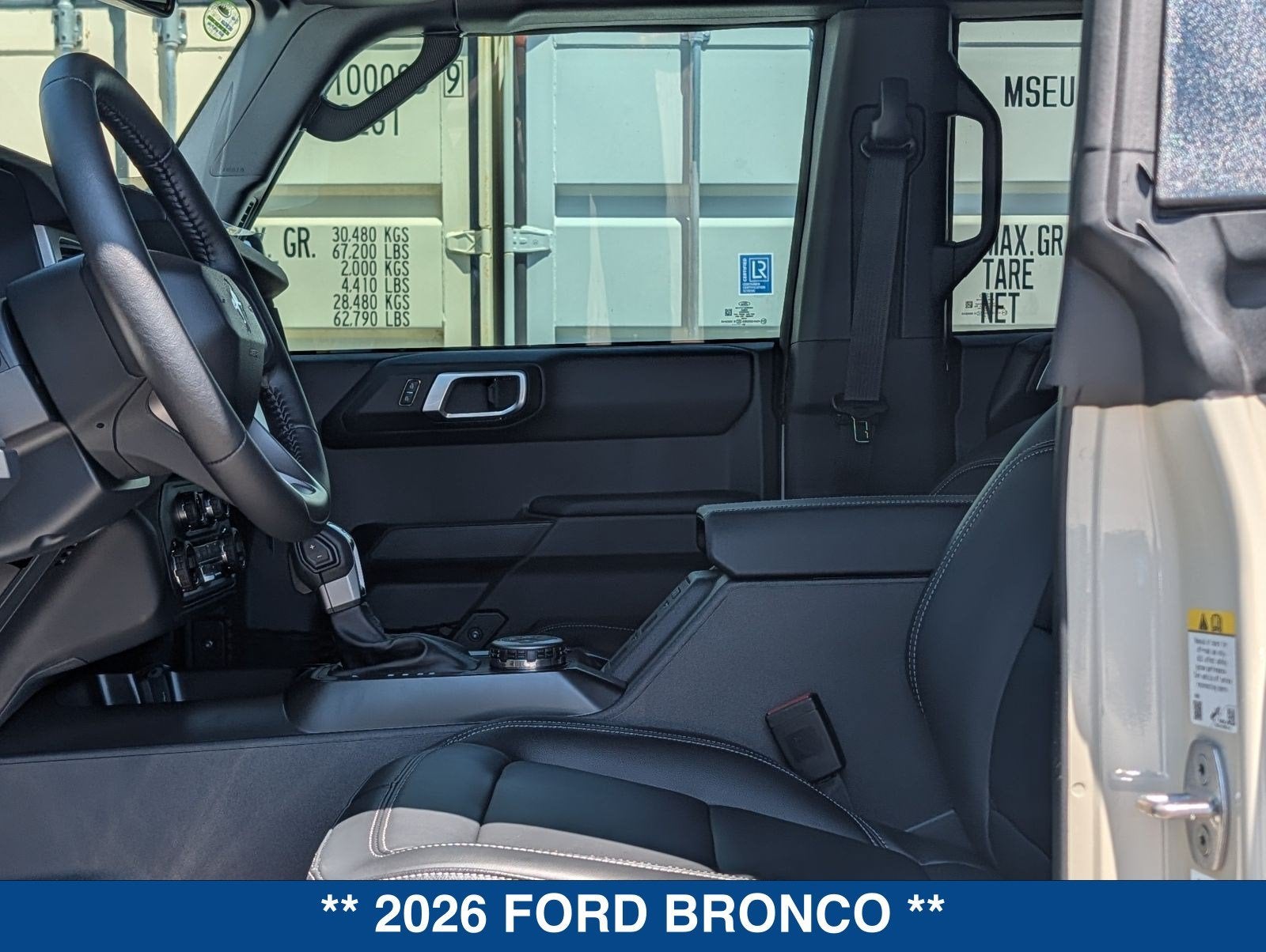 2026 Ford Bronco Outer Banks