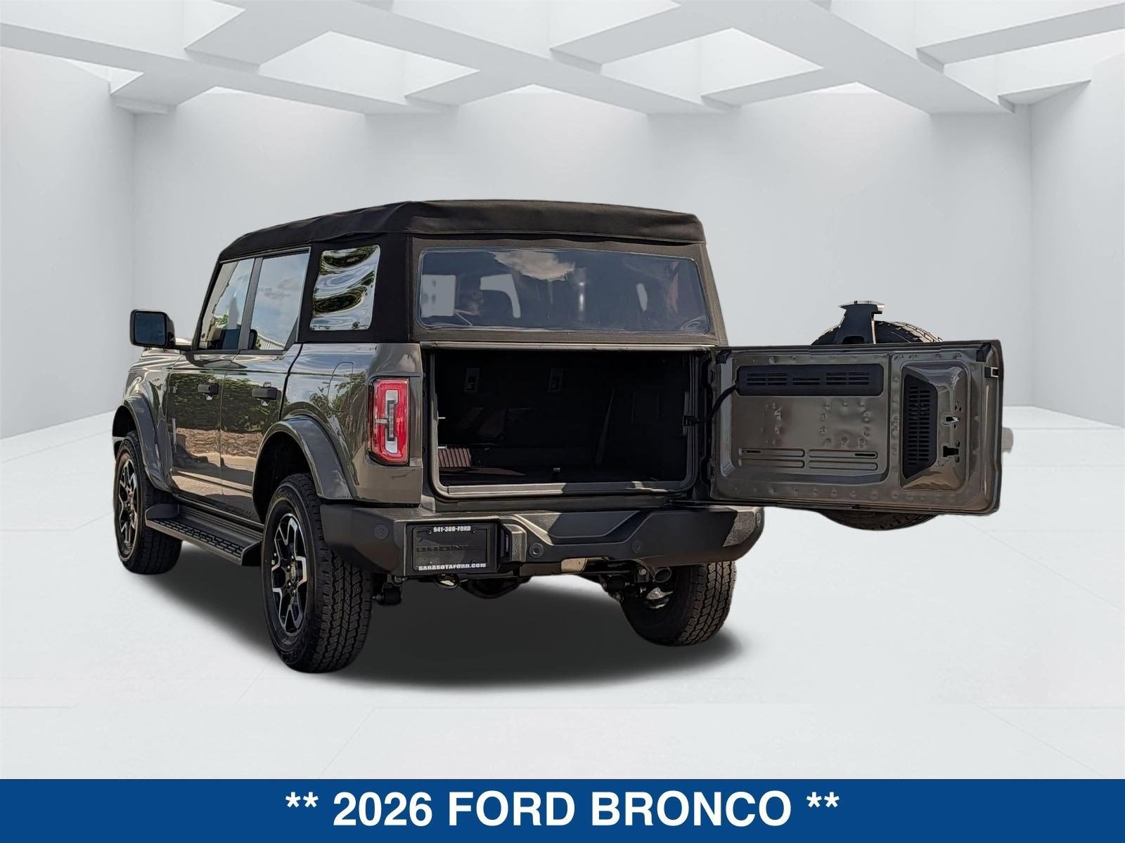 2026 Ford Bronco Outer Banks