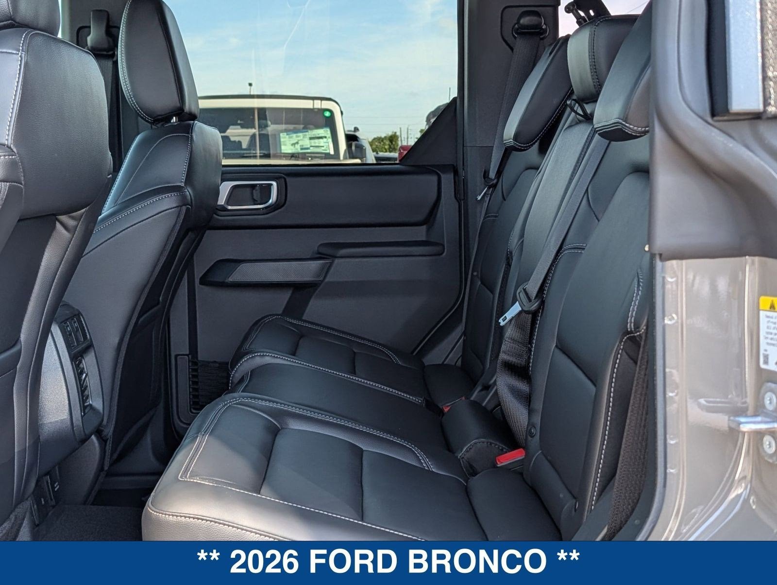 2026 Ford Bronco Outer Banks