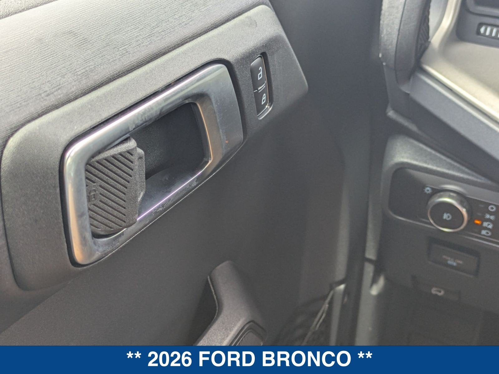 2026 Ford Bronco Outer Banks
