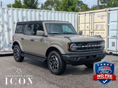 2026 Ford Bronco Outer Banks