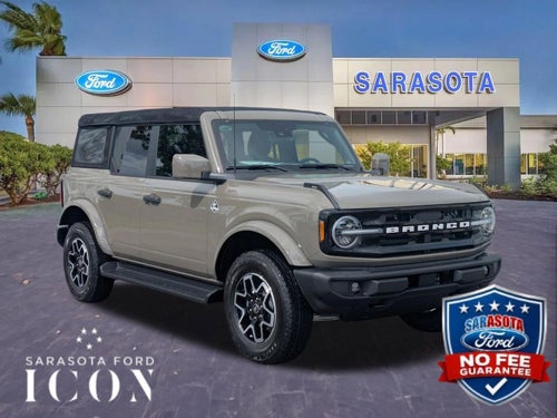 2026 Ford Bronco Outer Banks