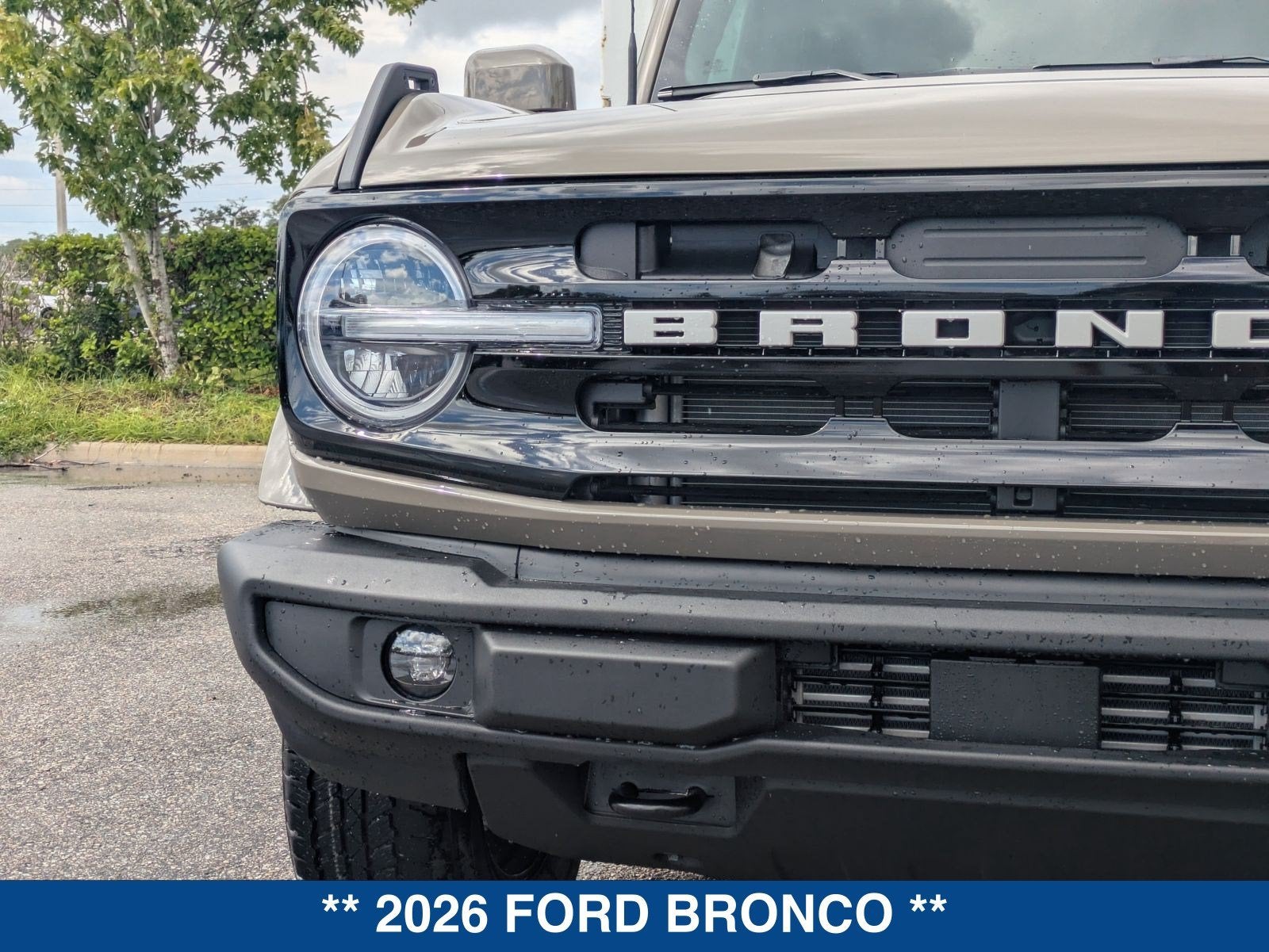 2026 Ford Bronco Outer Banks