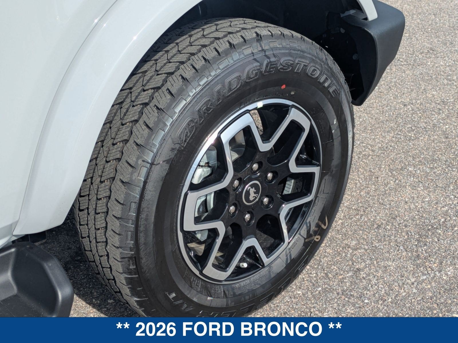 2026 Ford Bronco Outer Banks