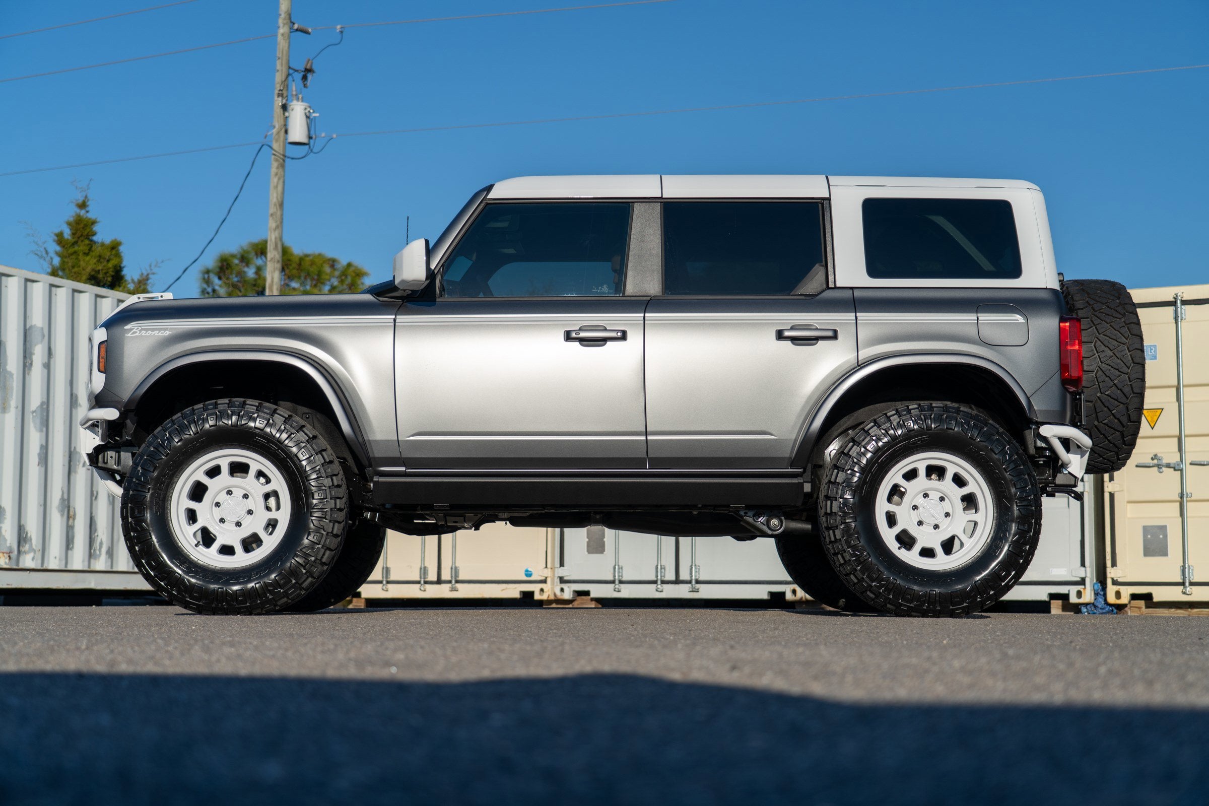 2025 Ford Bronco Heritage Edition