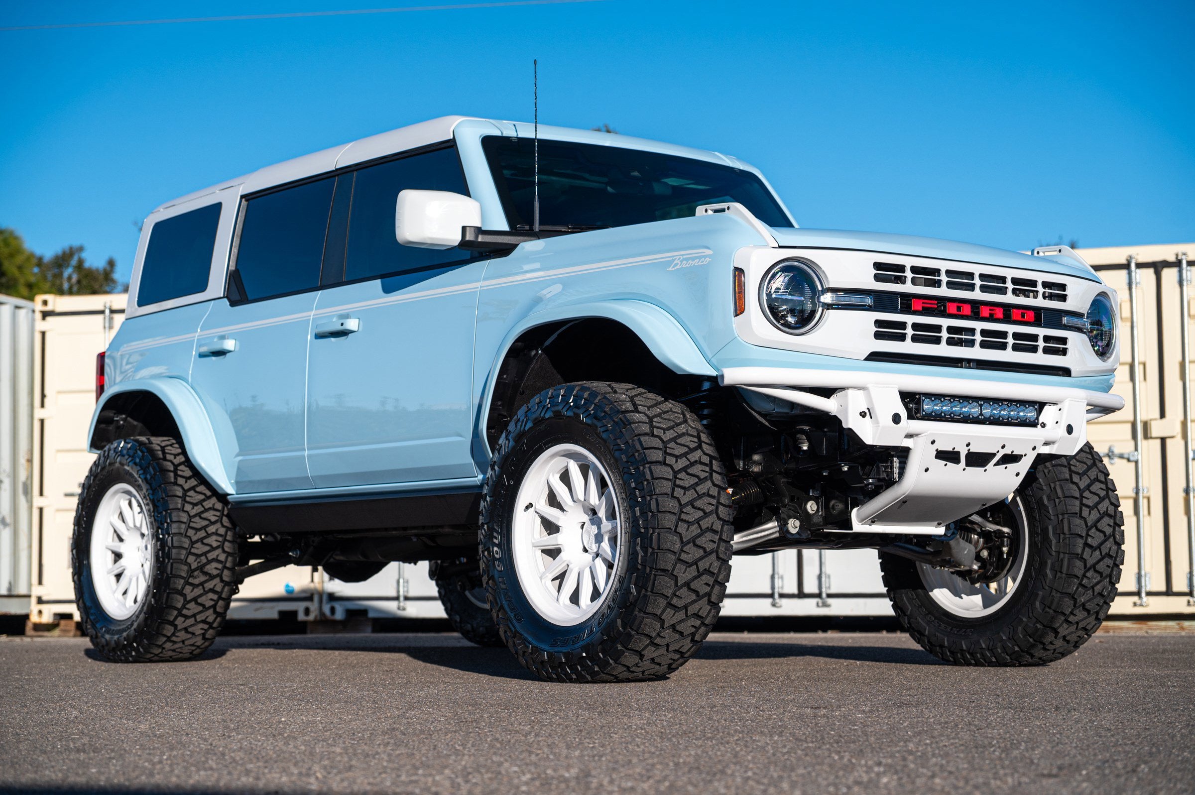 2025 Ford Bronco Heritage Edition