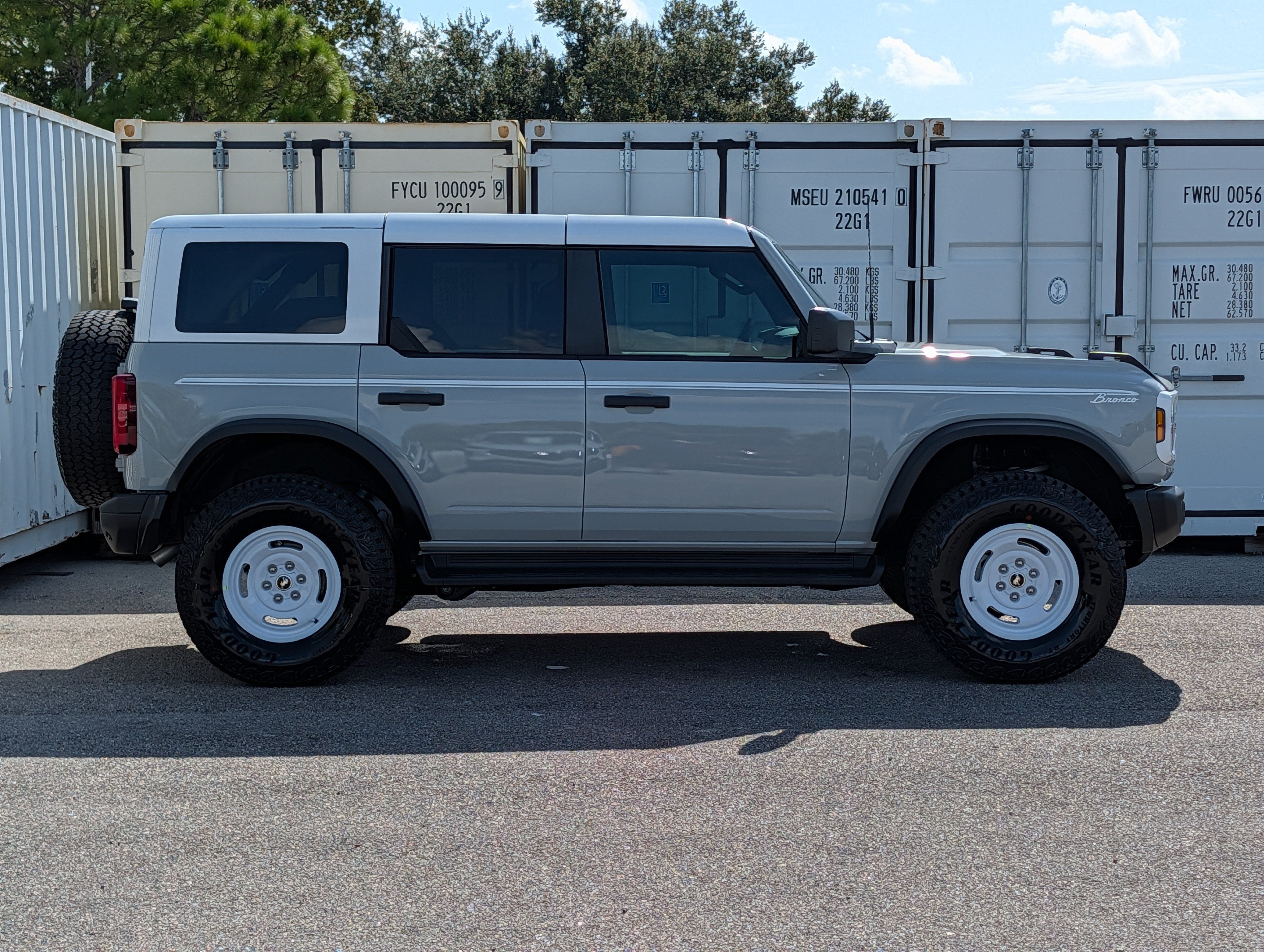 2026 Ford Bronco Heritage Edition