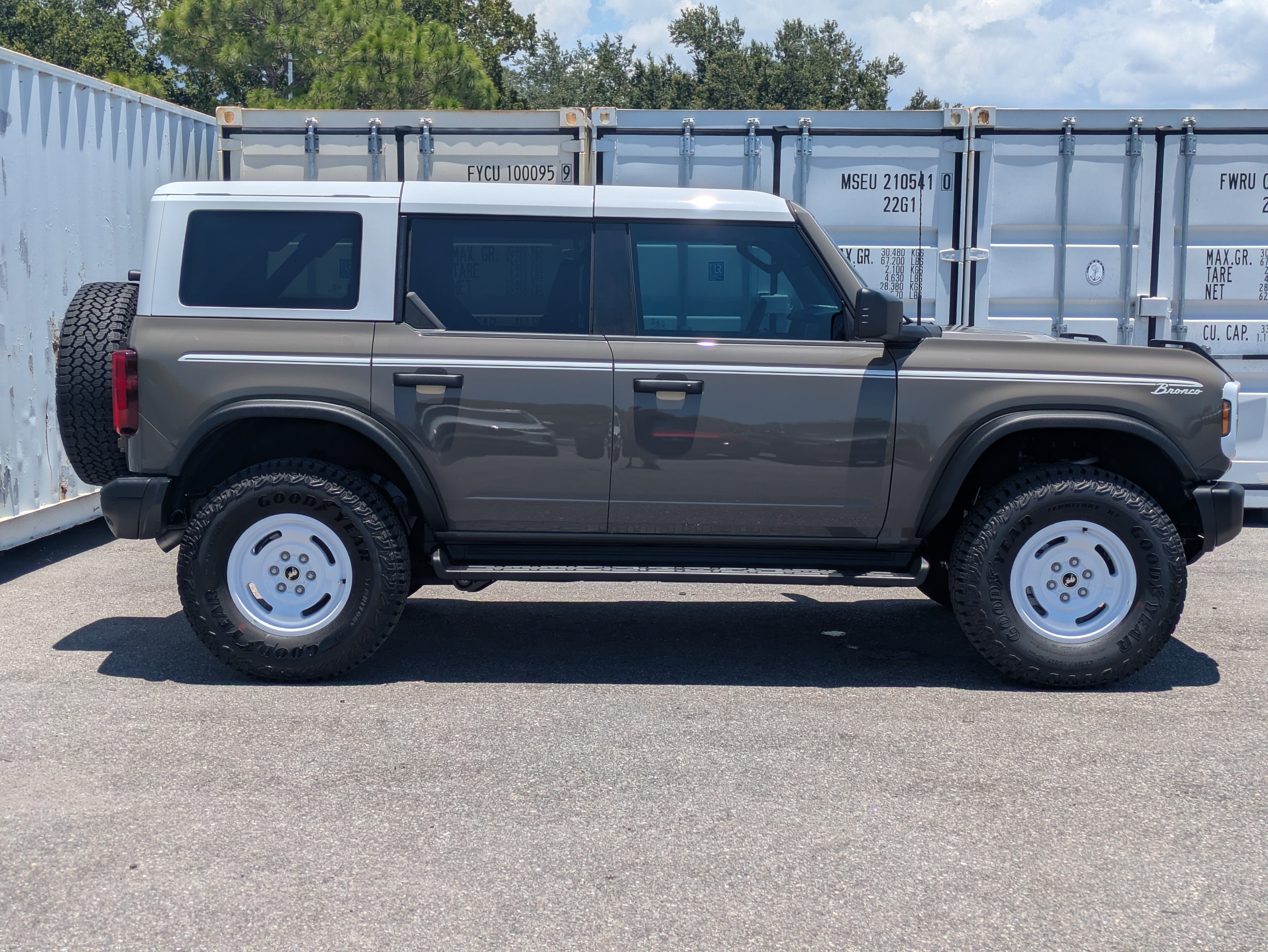 2026 Ford Bronco Heritage Edition