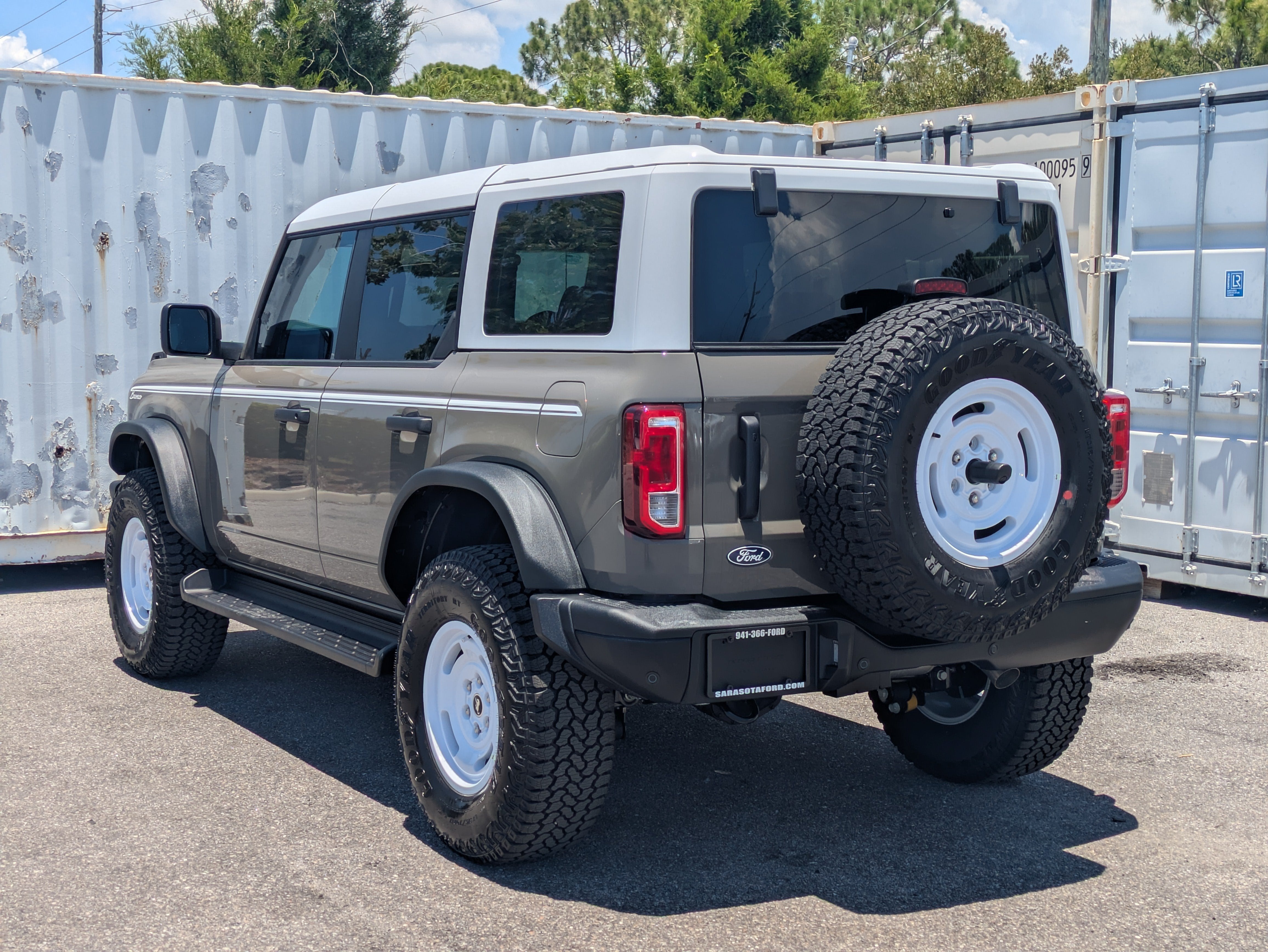 2026 Ford Bronco Heritage Edition