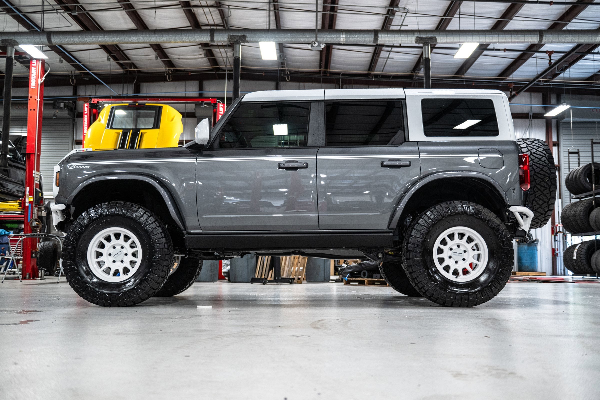 2025 Ford Bronco Heritage Edition