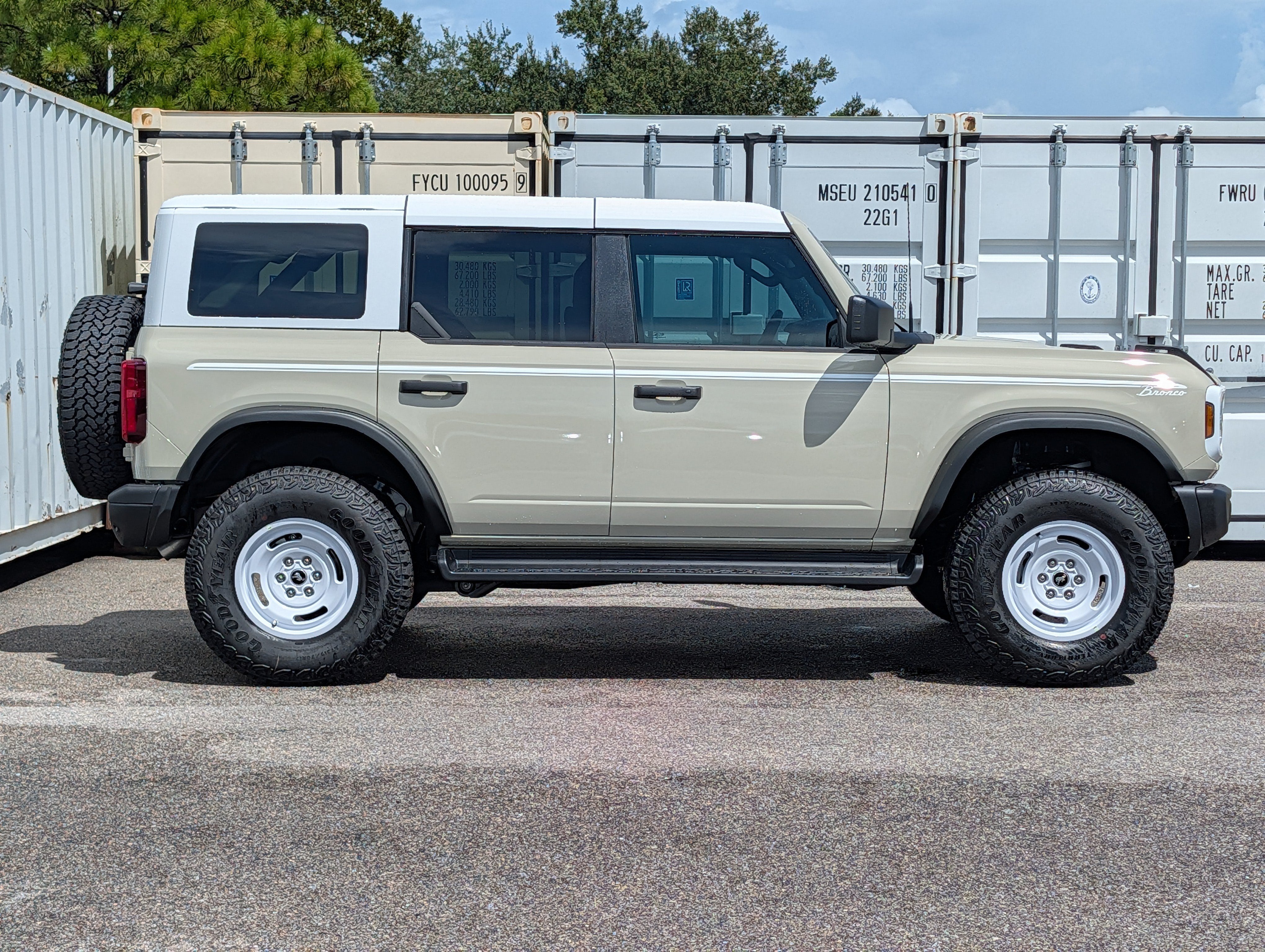 2026 Ford Bronco Heritage Edition