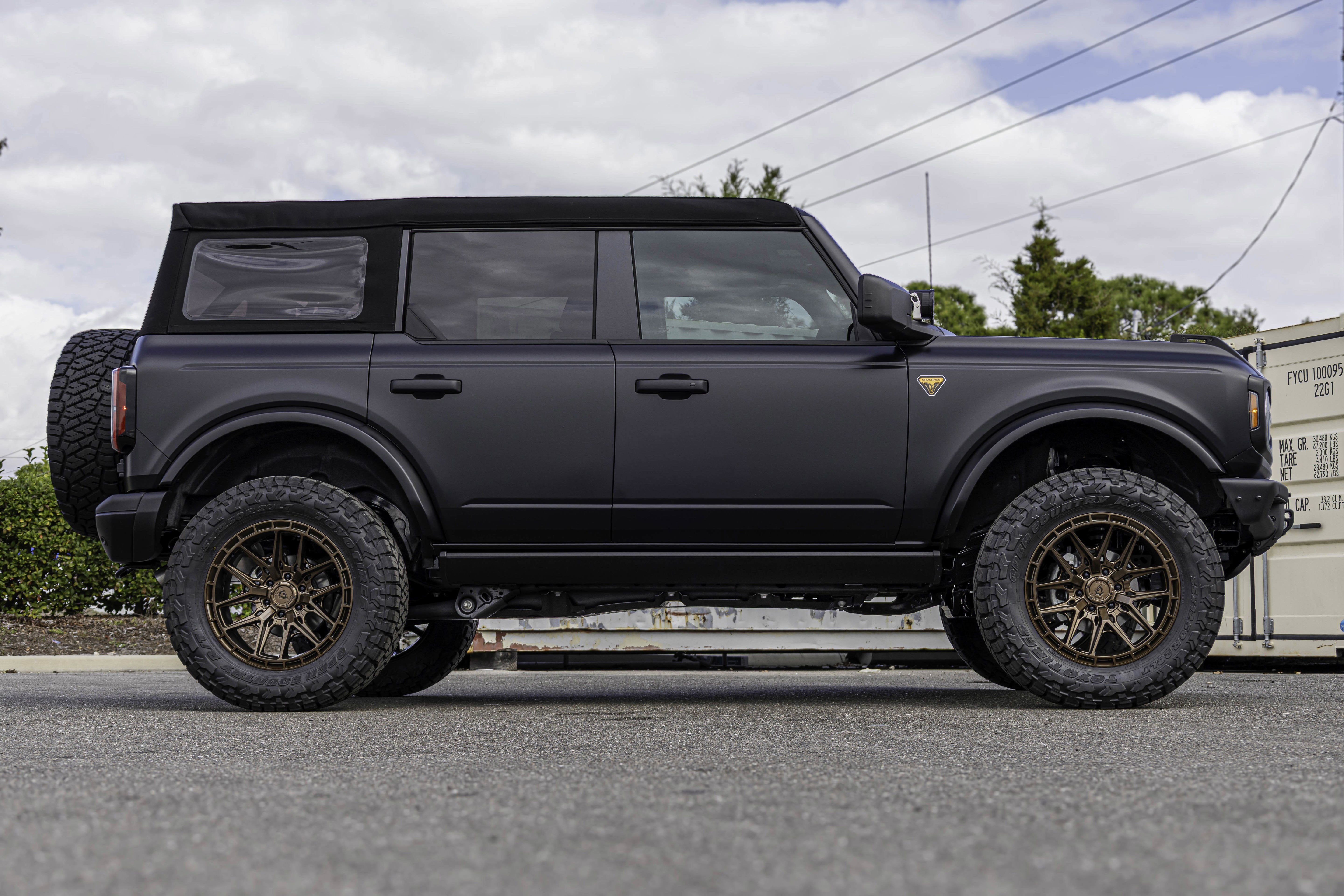 2025 Ford Bronco Badlands