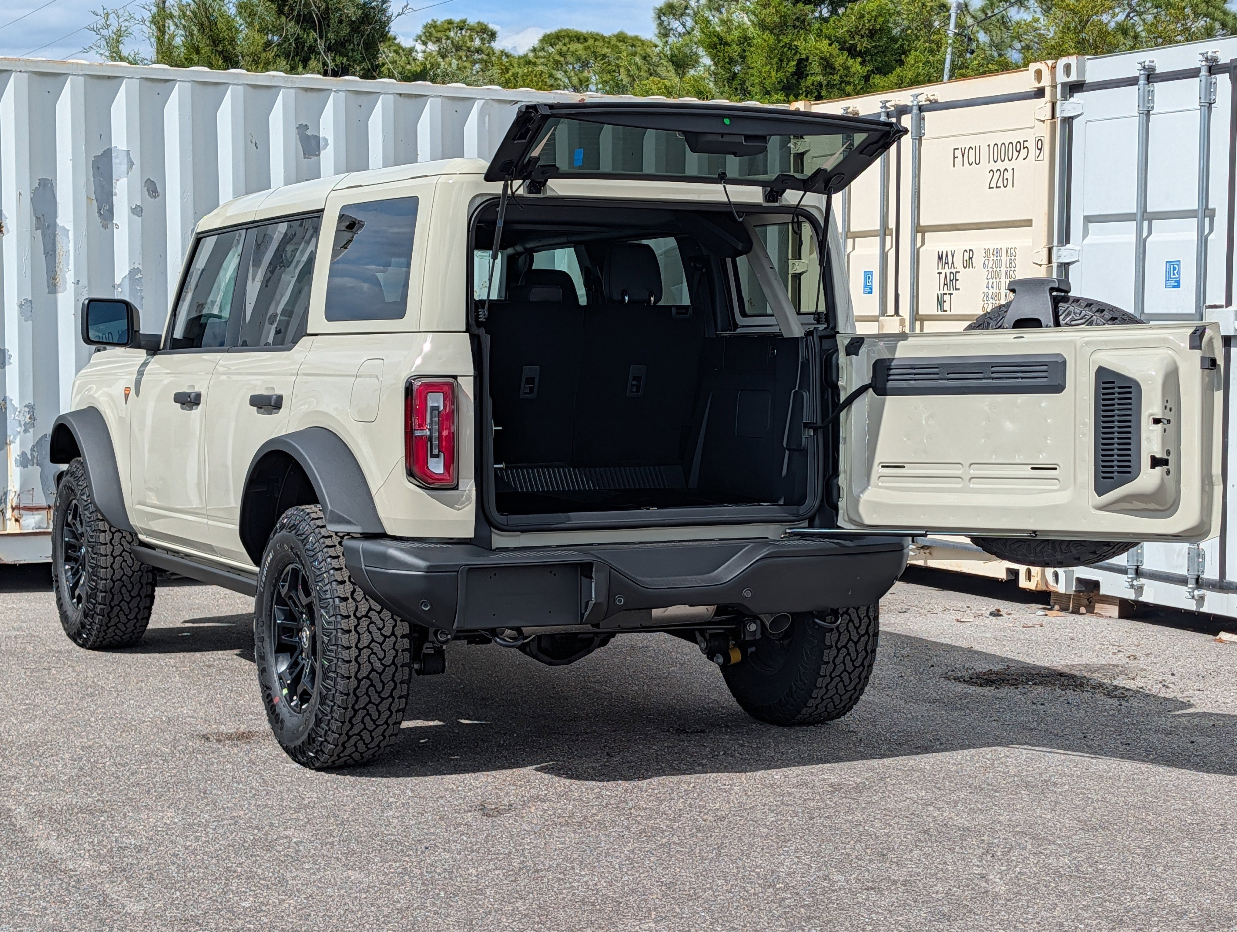 2026 Ford Bronco Badlands