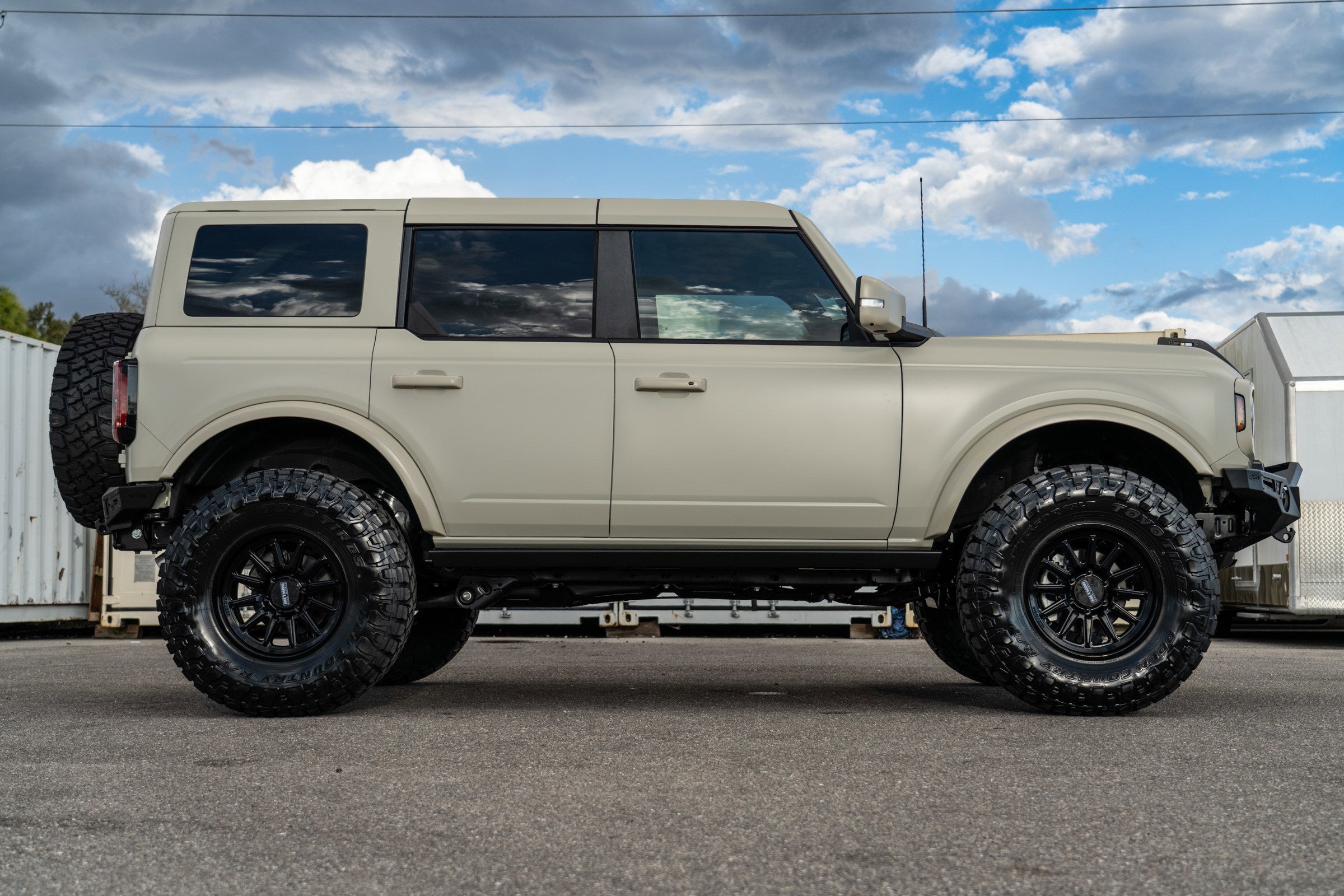 2025 Ford Bronco Badlands