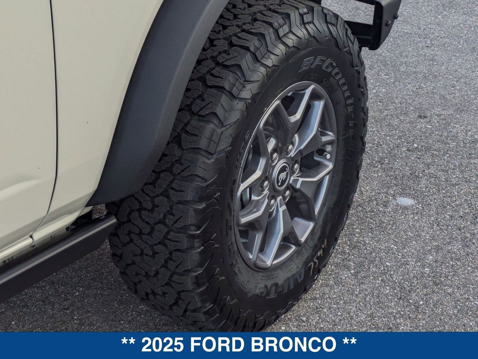 2025 Ford Bronco Badlands