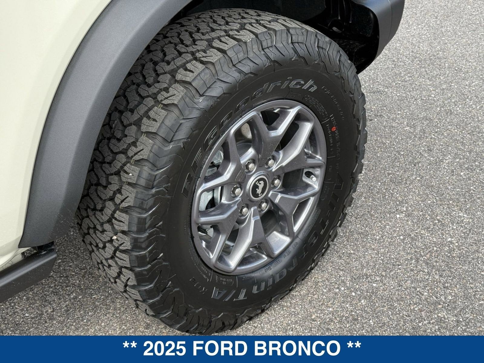 2025 Ford Bronco Badlands