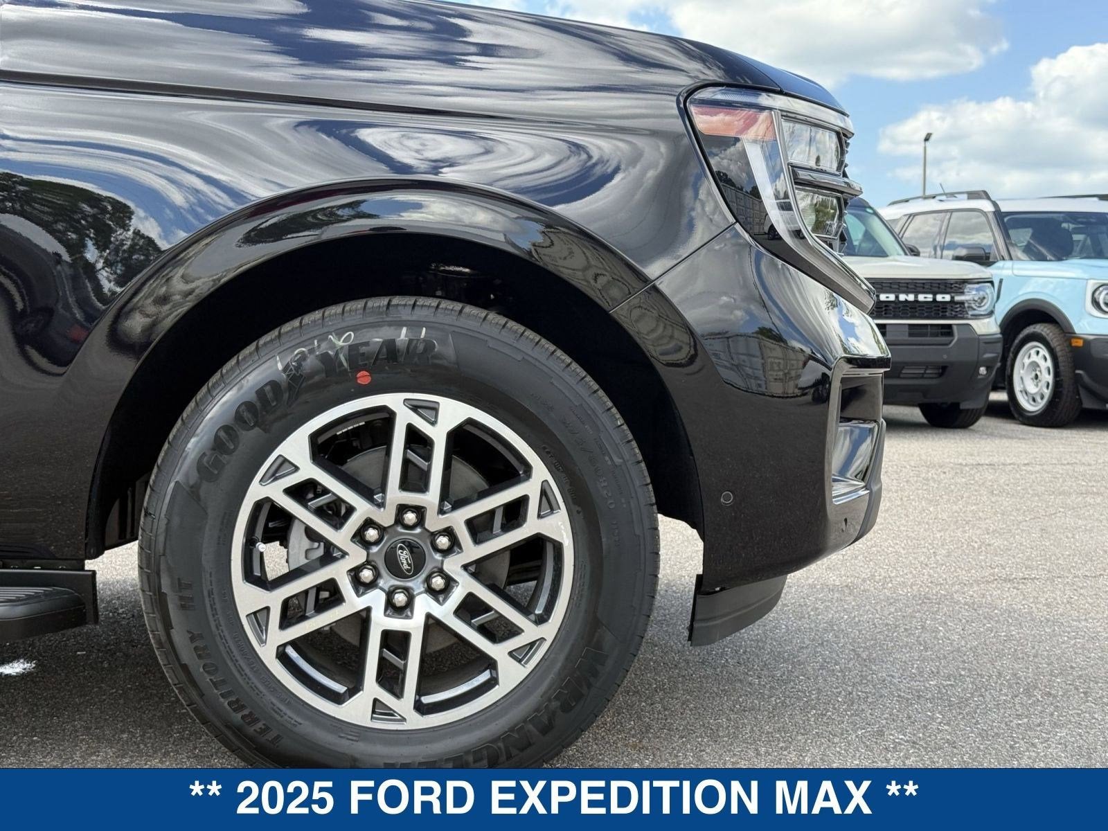 2025 Ford Expedition Max Active