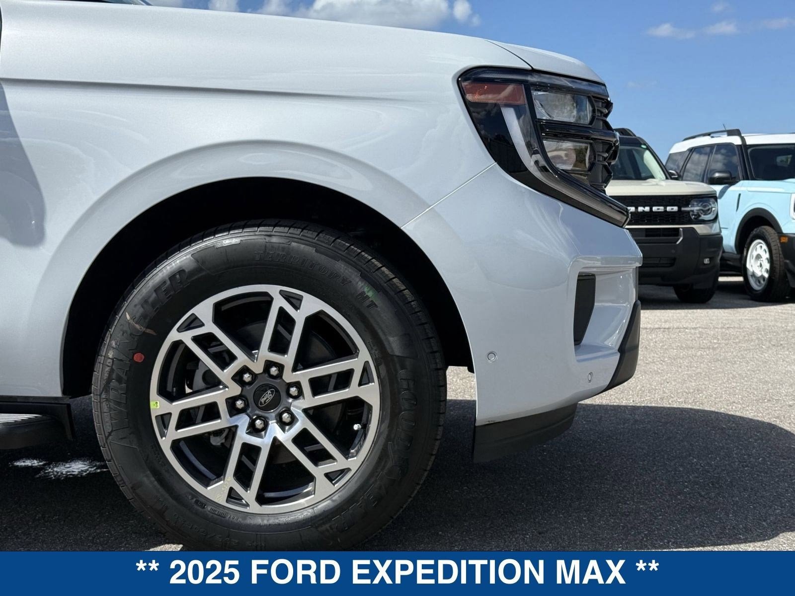 2025 Ford Expedition Max Active