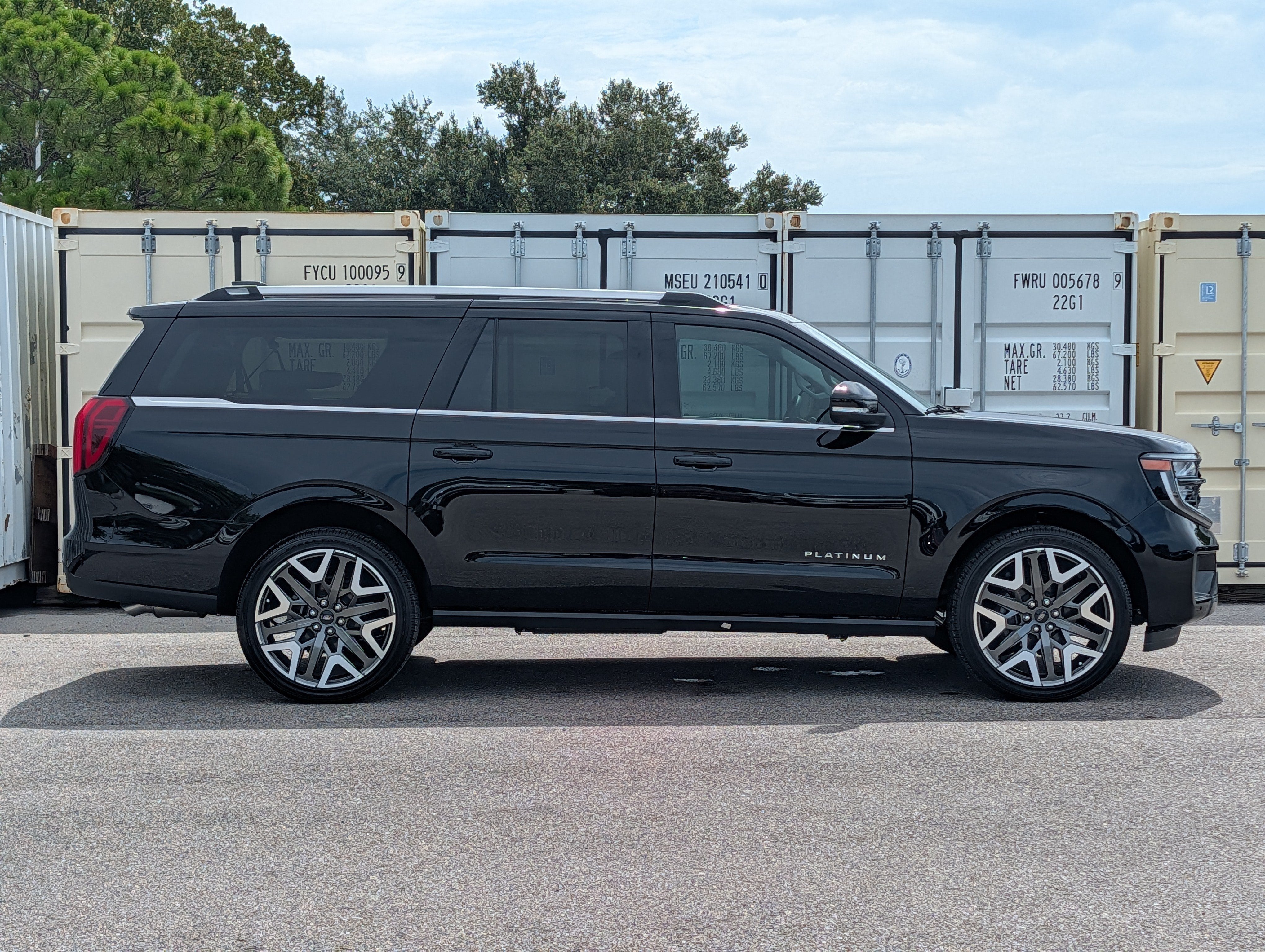 2027 Ford Expedition Max Platinum