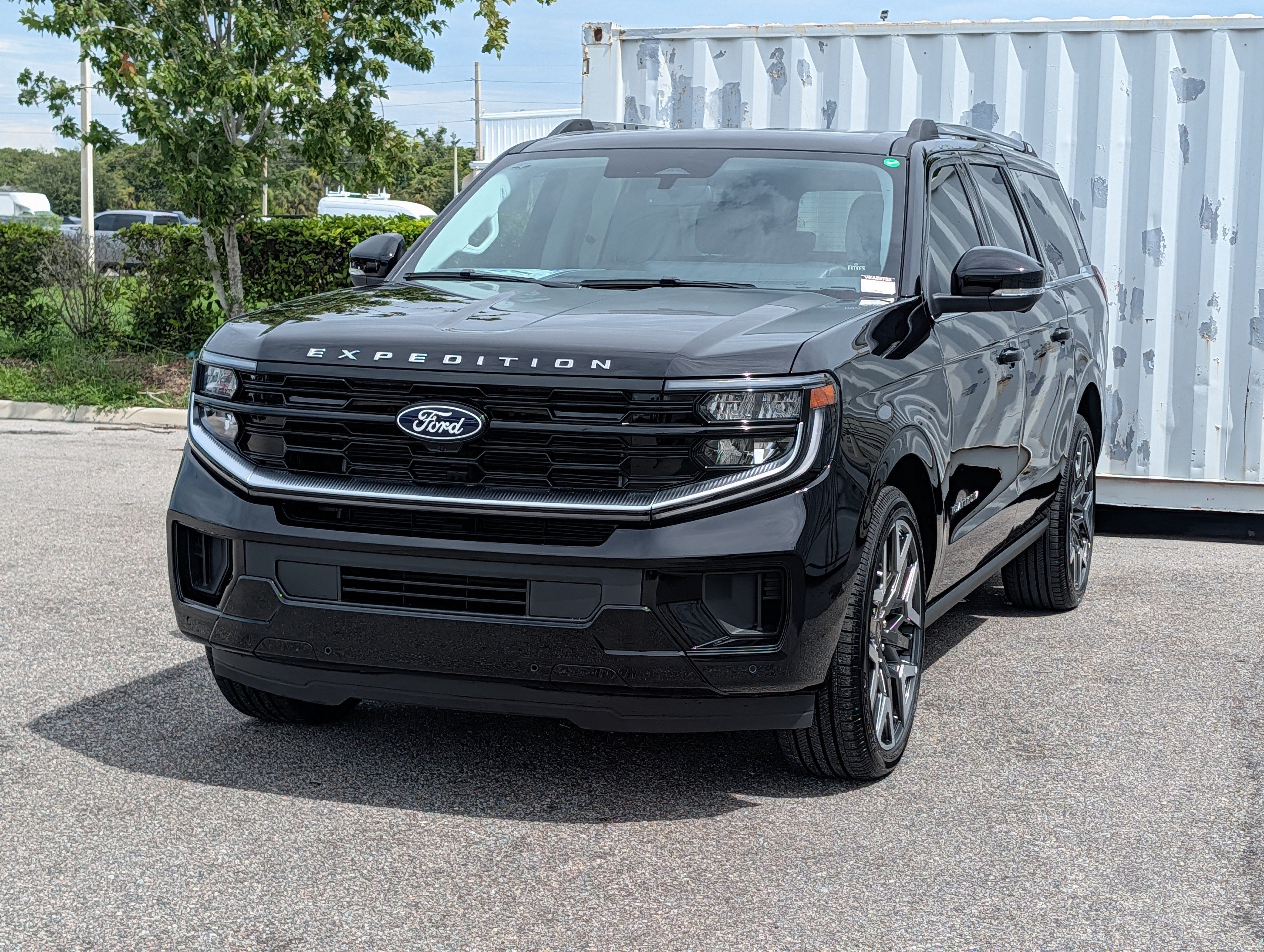 2027 Ford Expedition Max Platinum