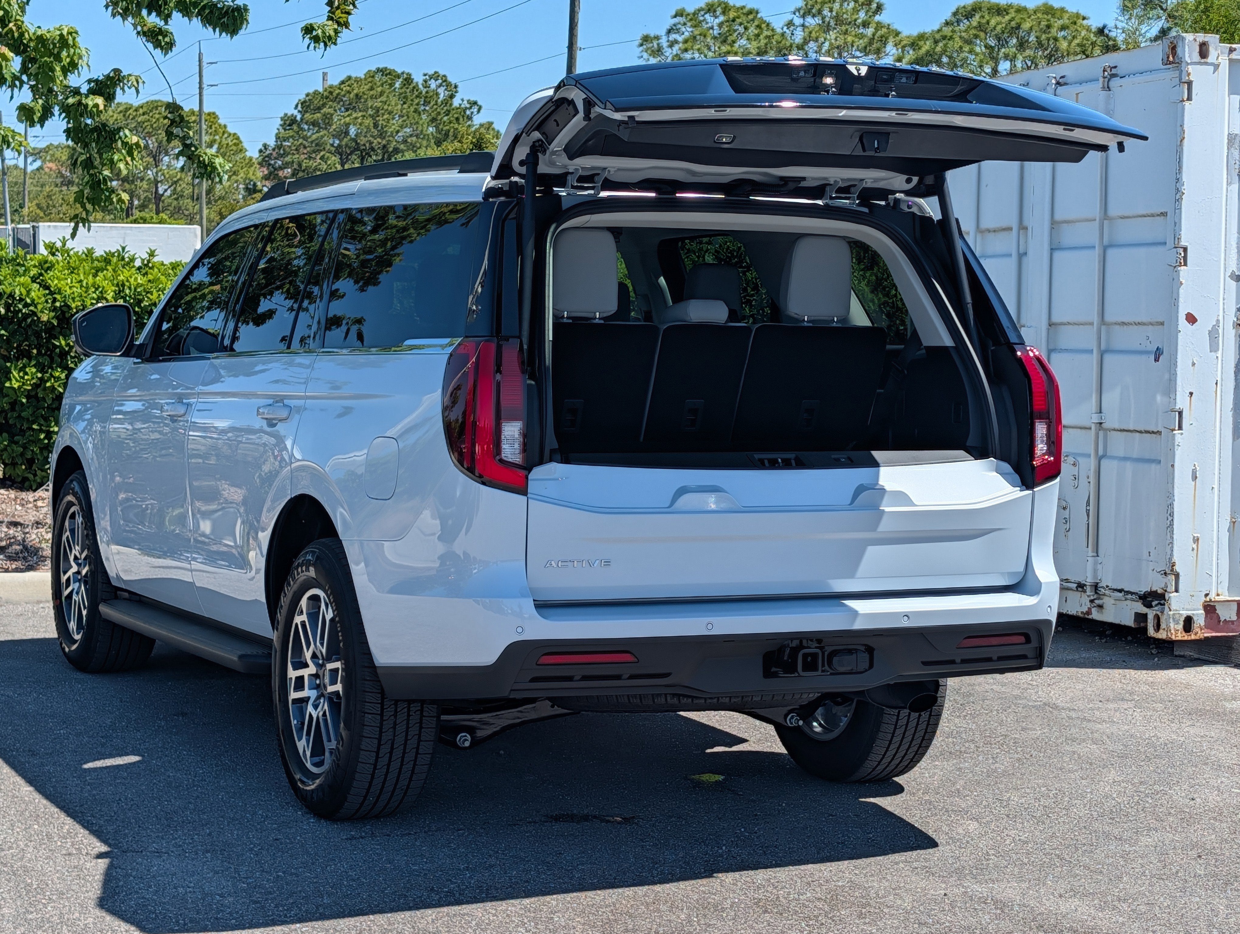 2026 Ford Expedition Active