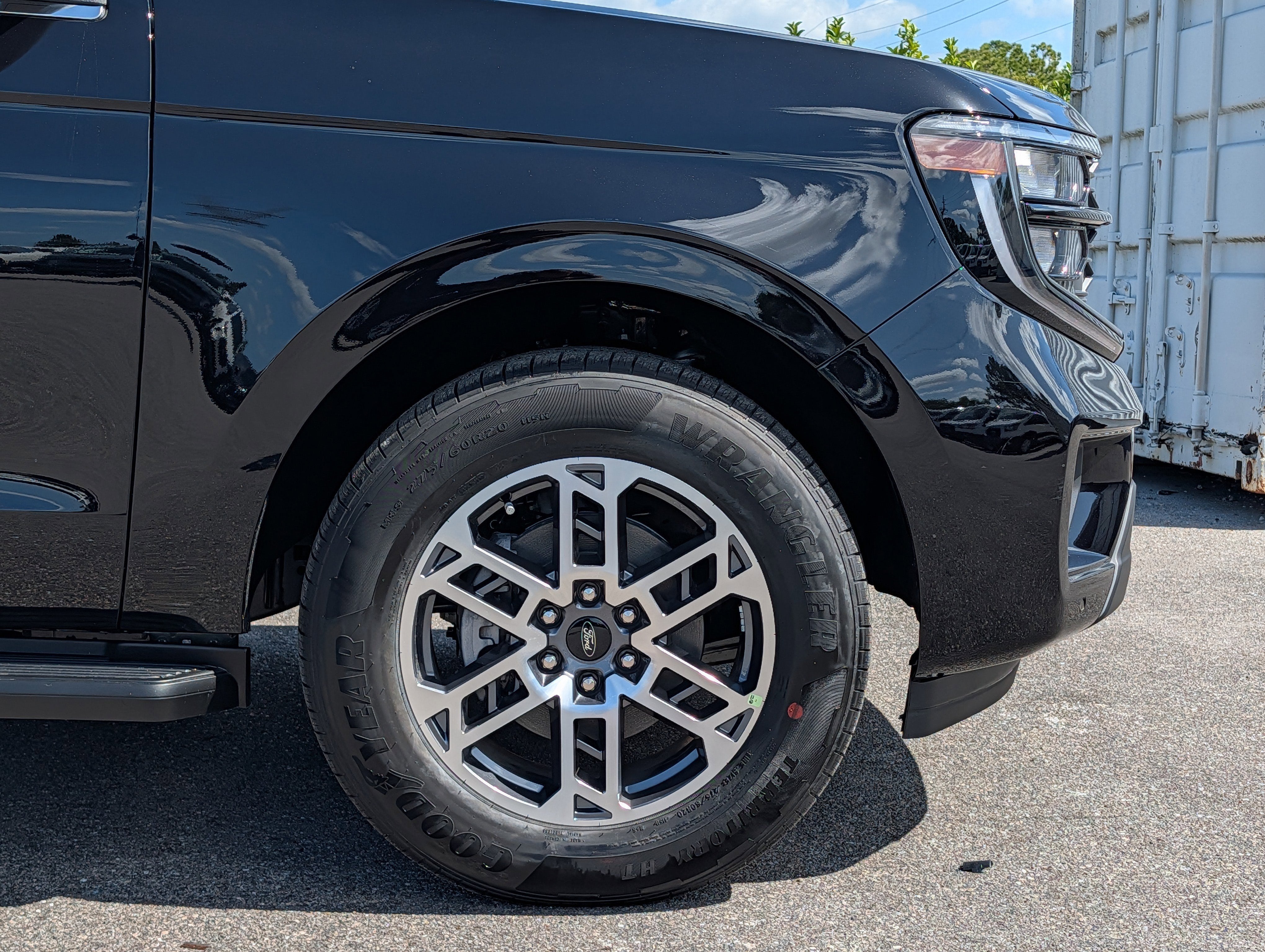 2026 Ford Expedition Active