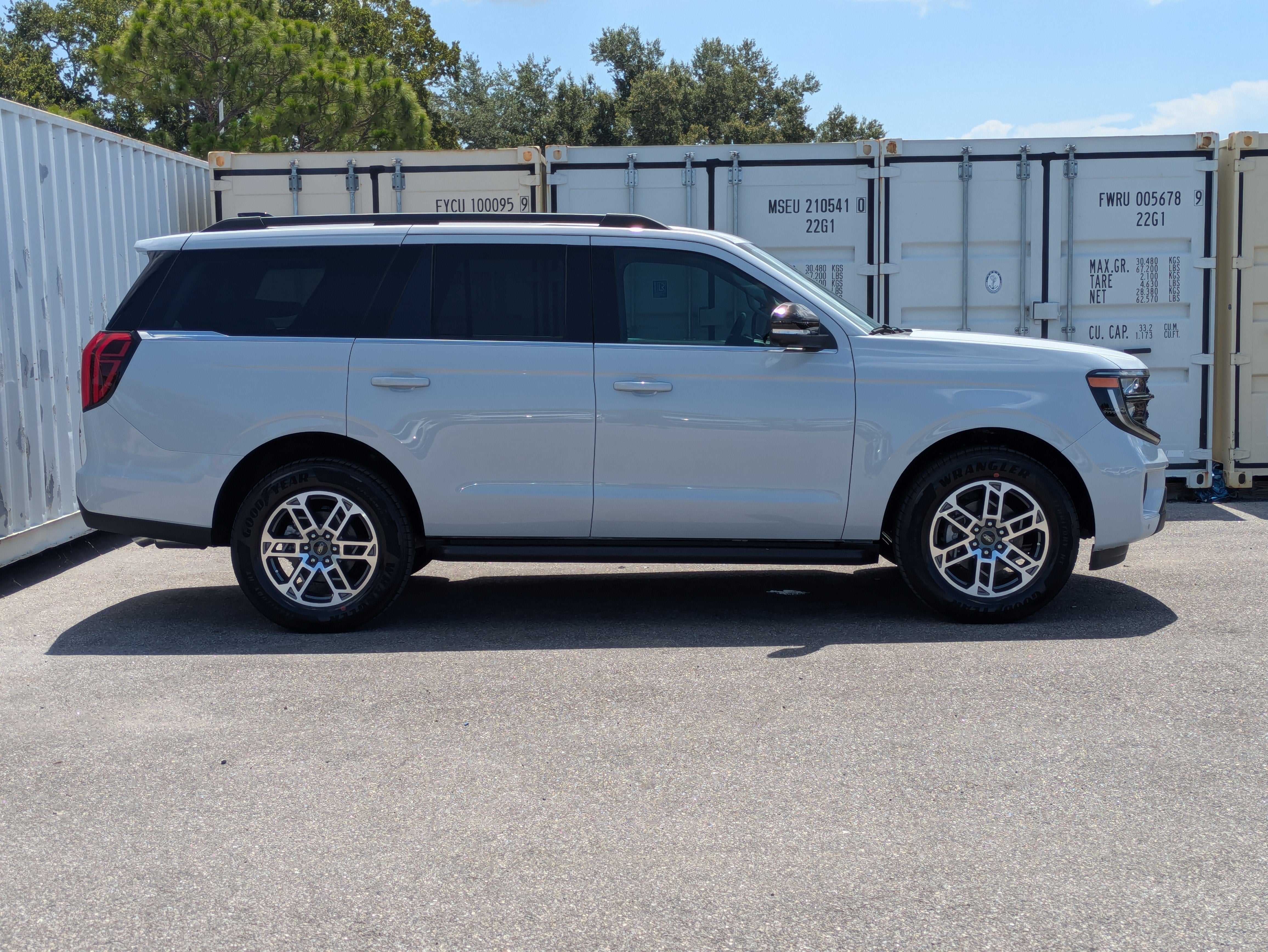 2026 Ford Expedition Active
