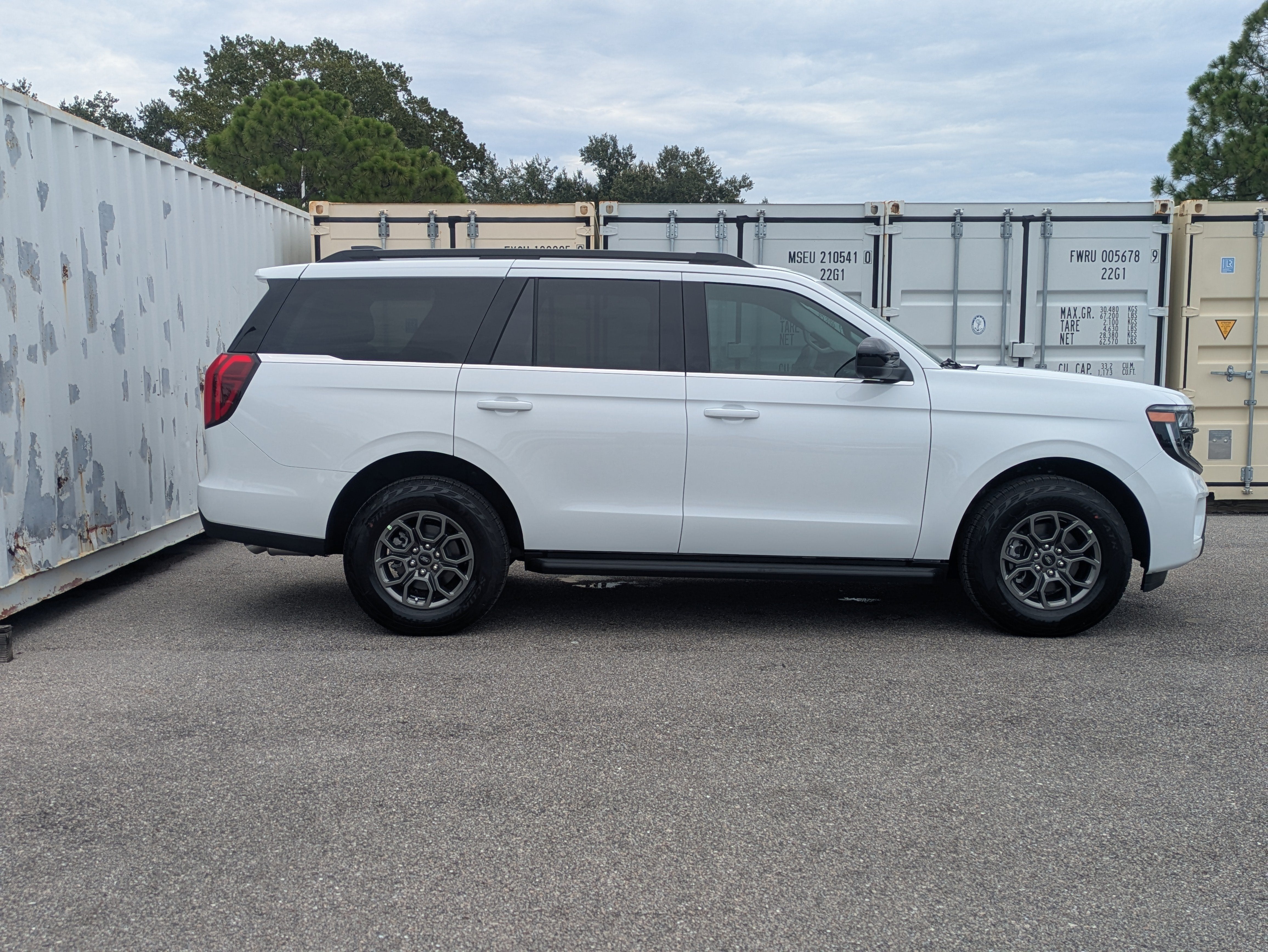 2027 Ford Expedition Active