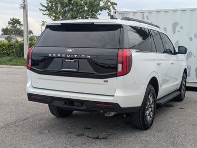 2027 Ford Expedition Active