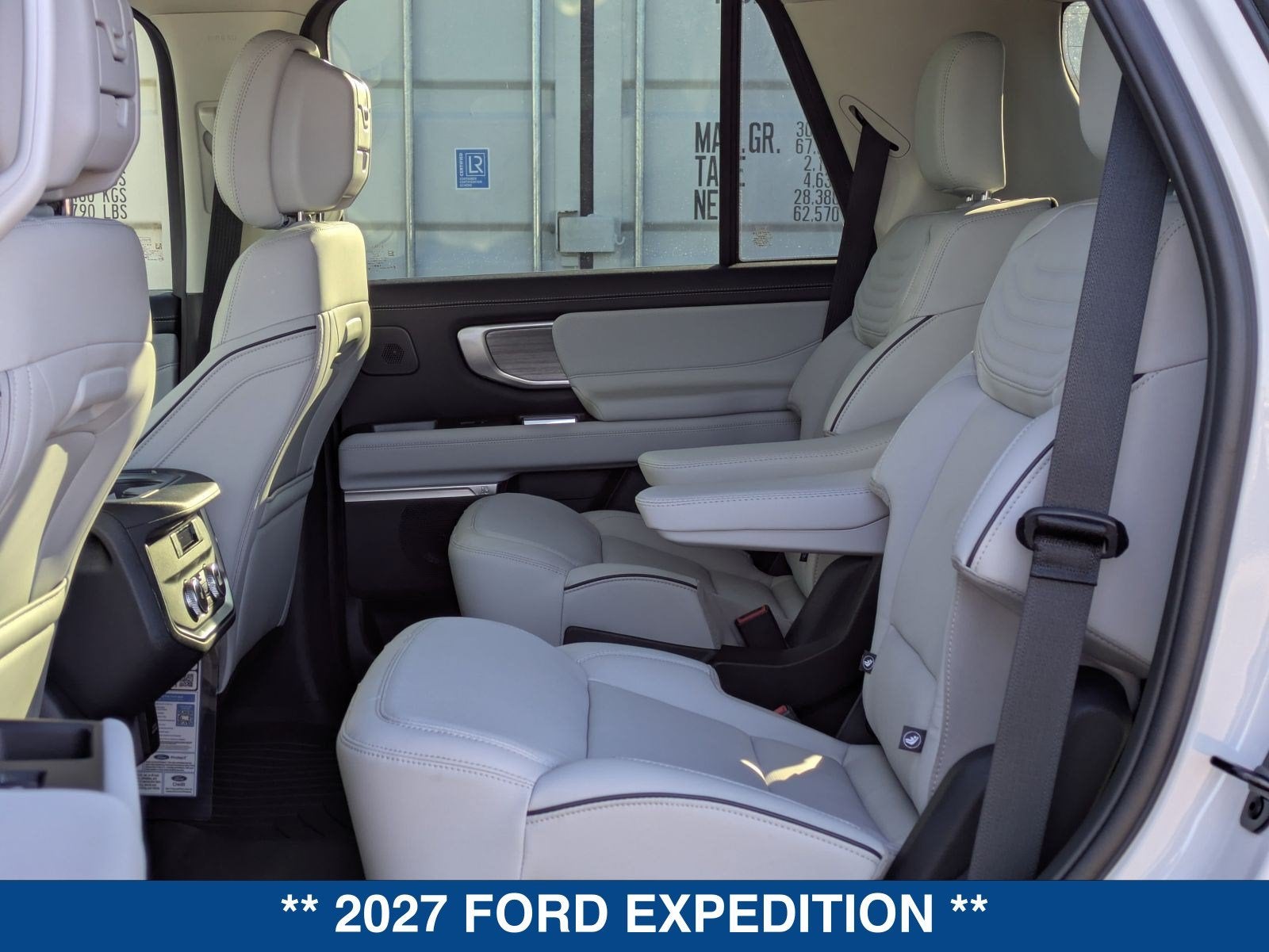 2027 Ford Expedition Platinum