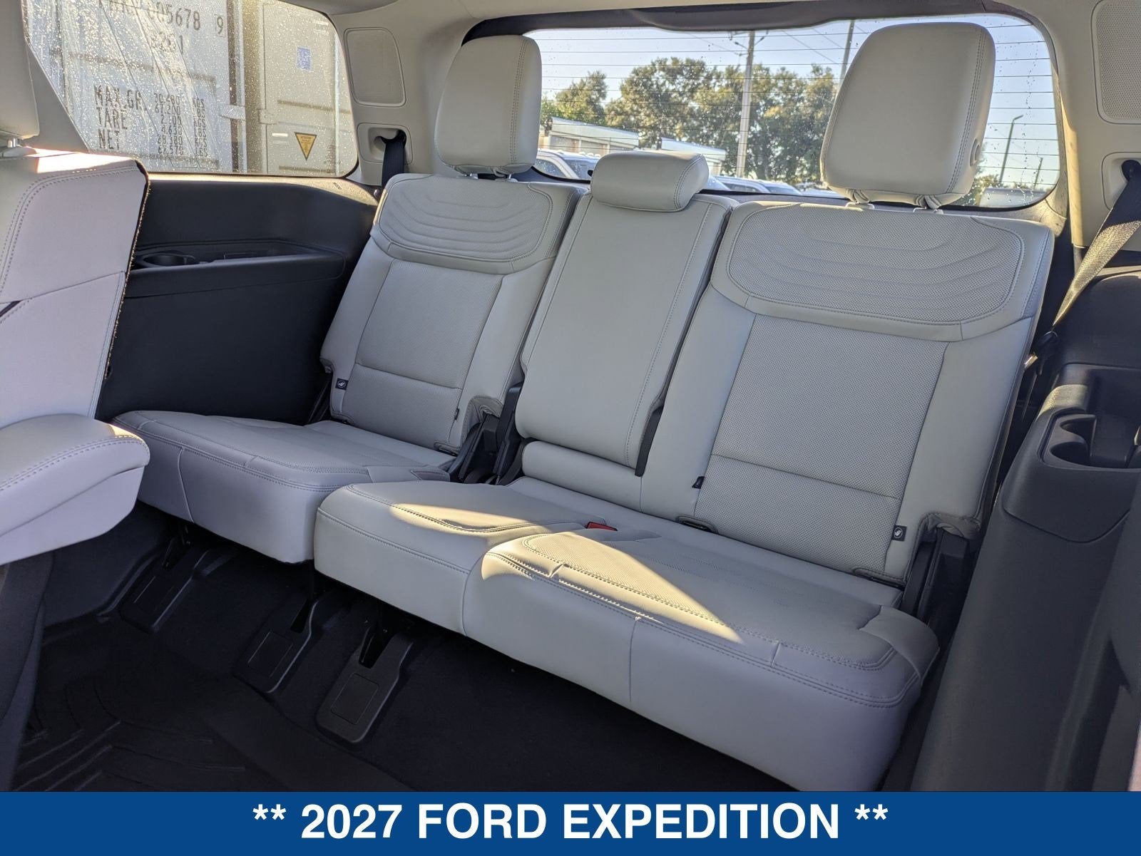 2027 Ford Expedition Platinum