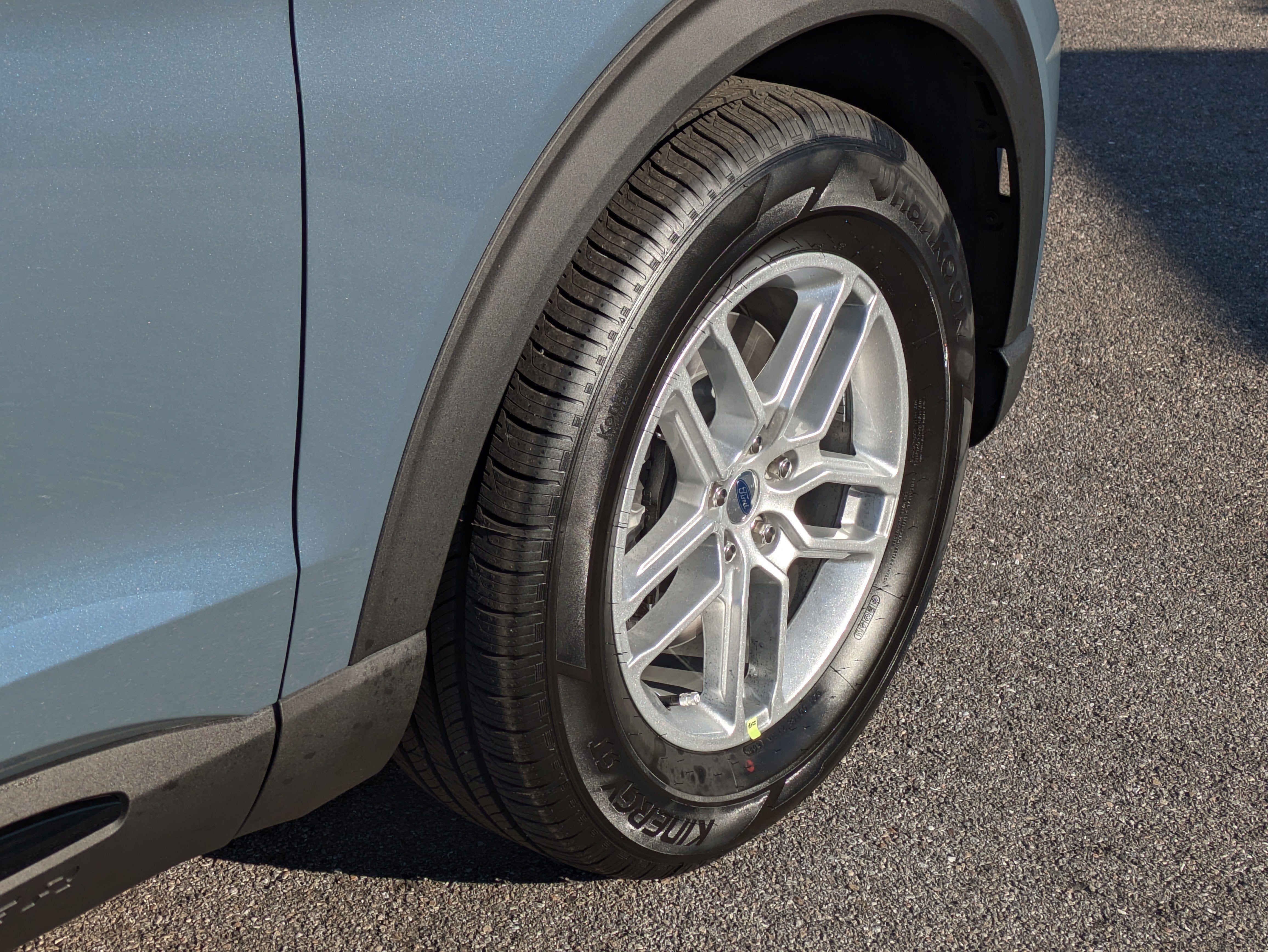 2026 Ford Explorer Active (100A)