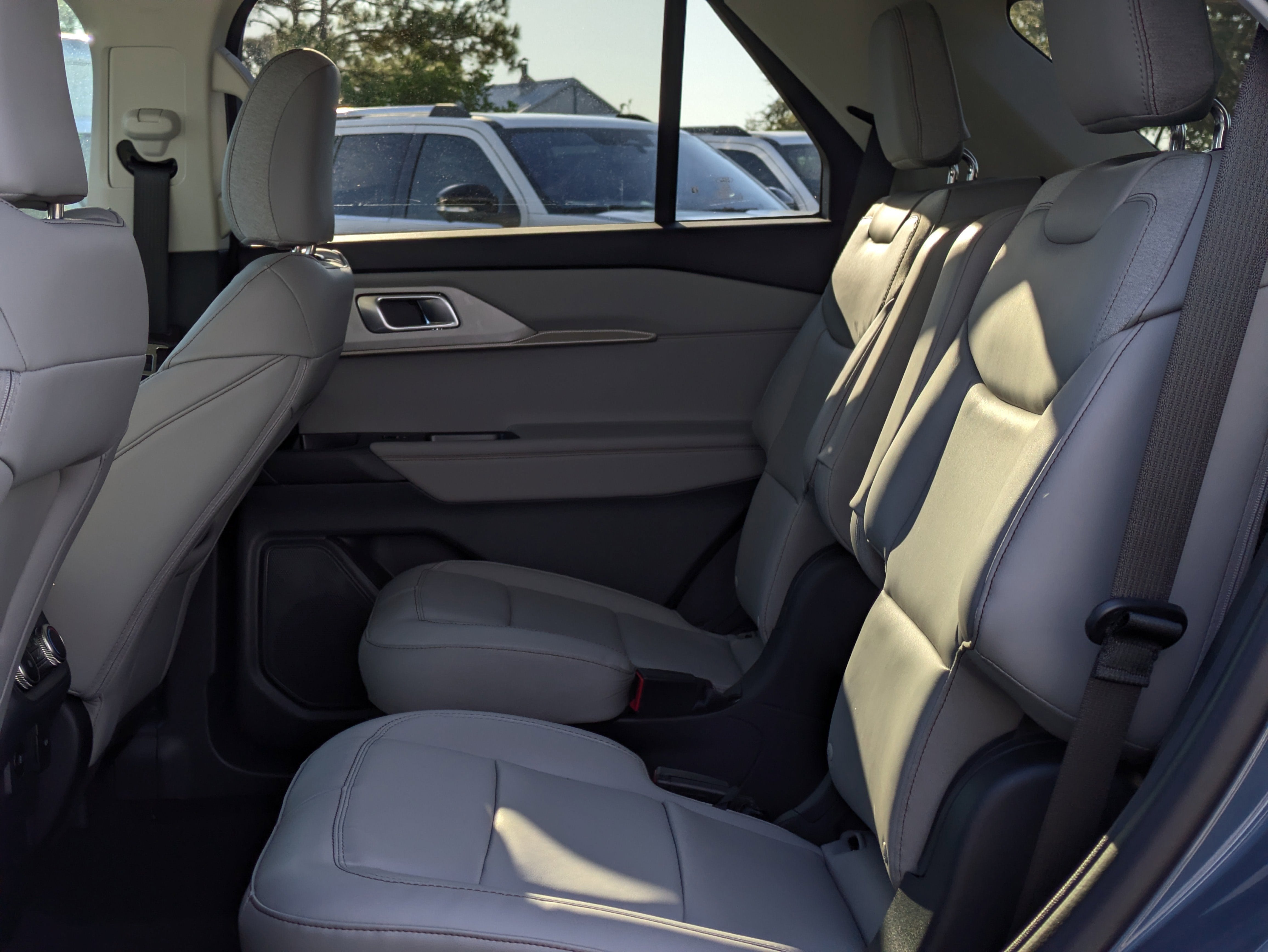 2026 Ford Explorer Active (100A)