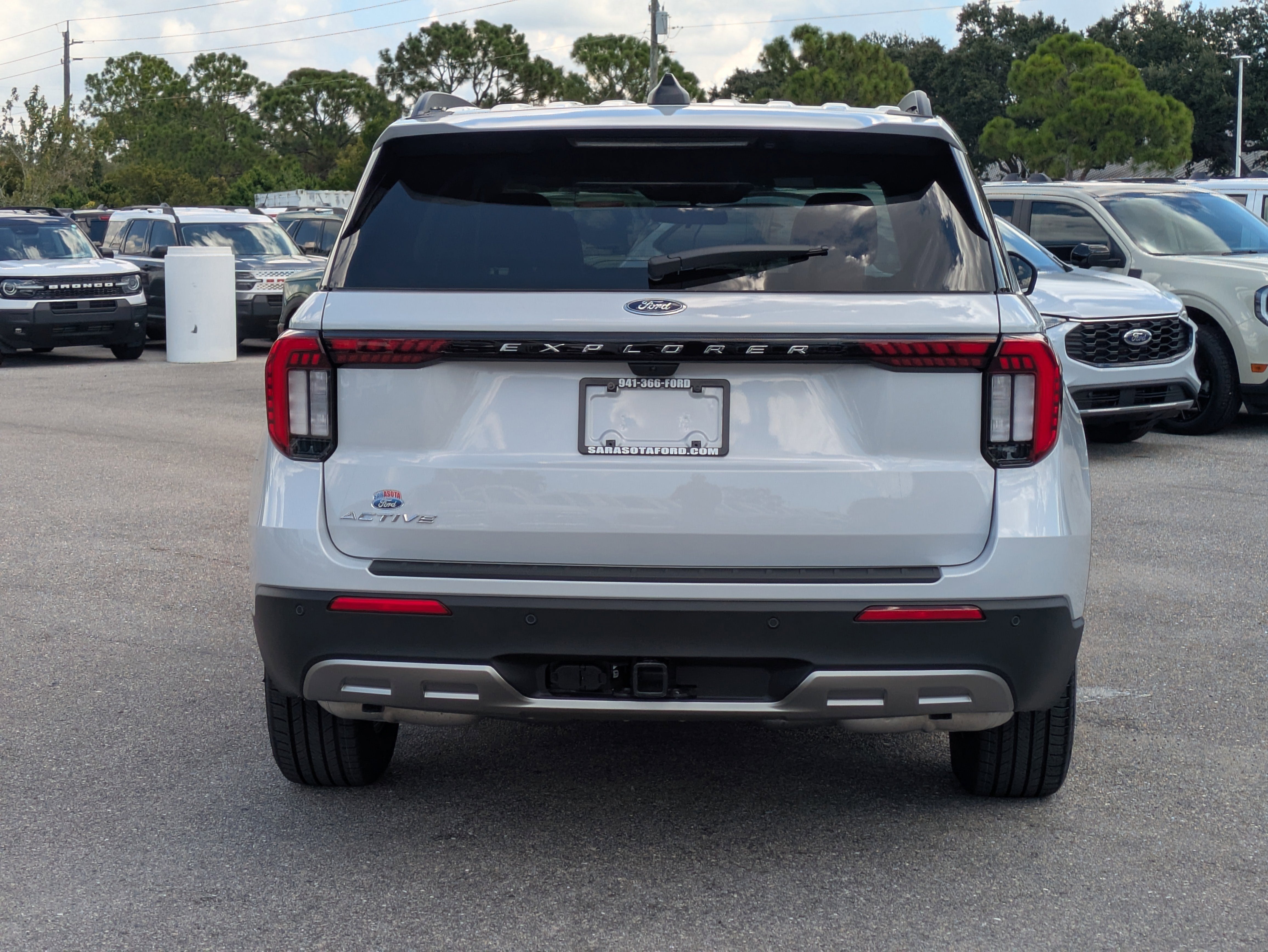 2025 Ford Explorer Active