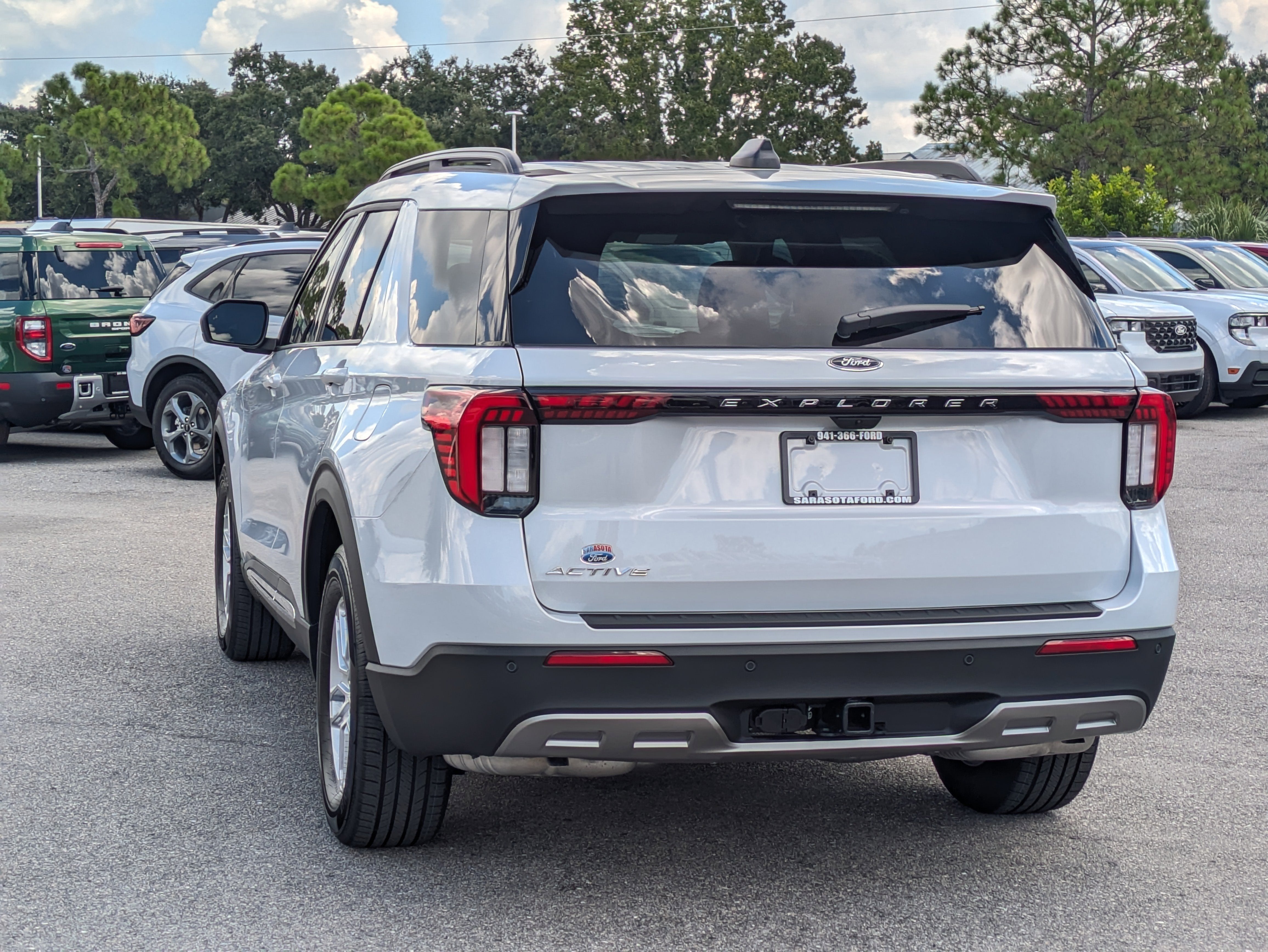 2025 Ford Explorer Active