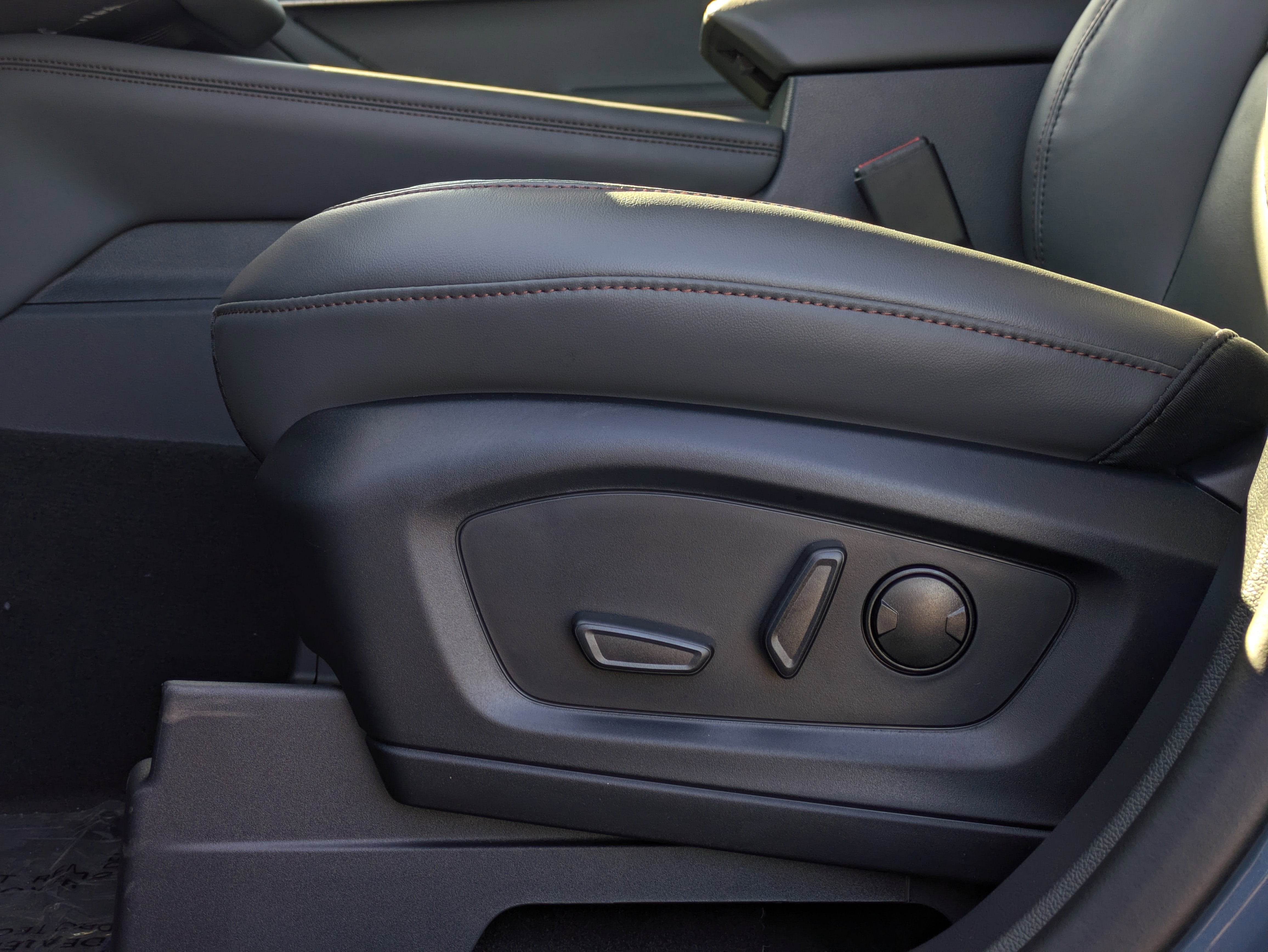 2026 Ford Explorer Active (200A)