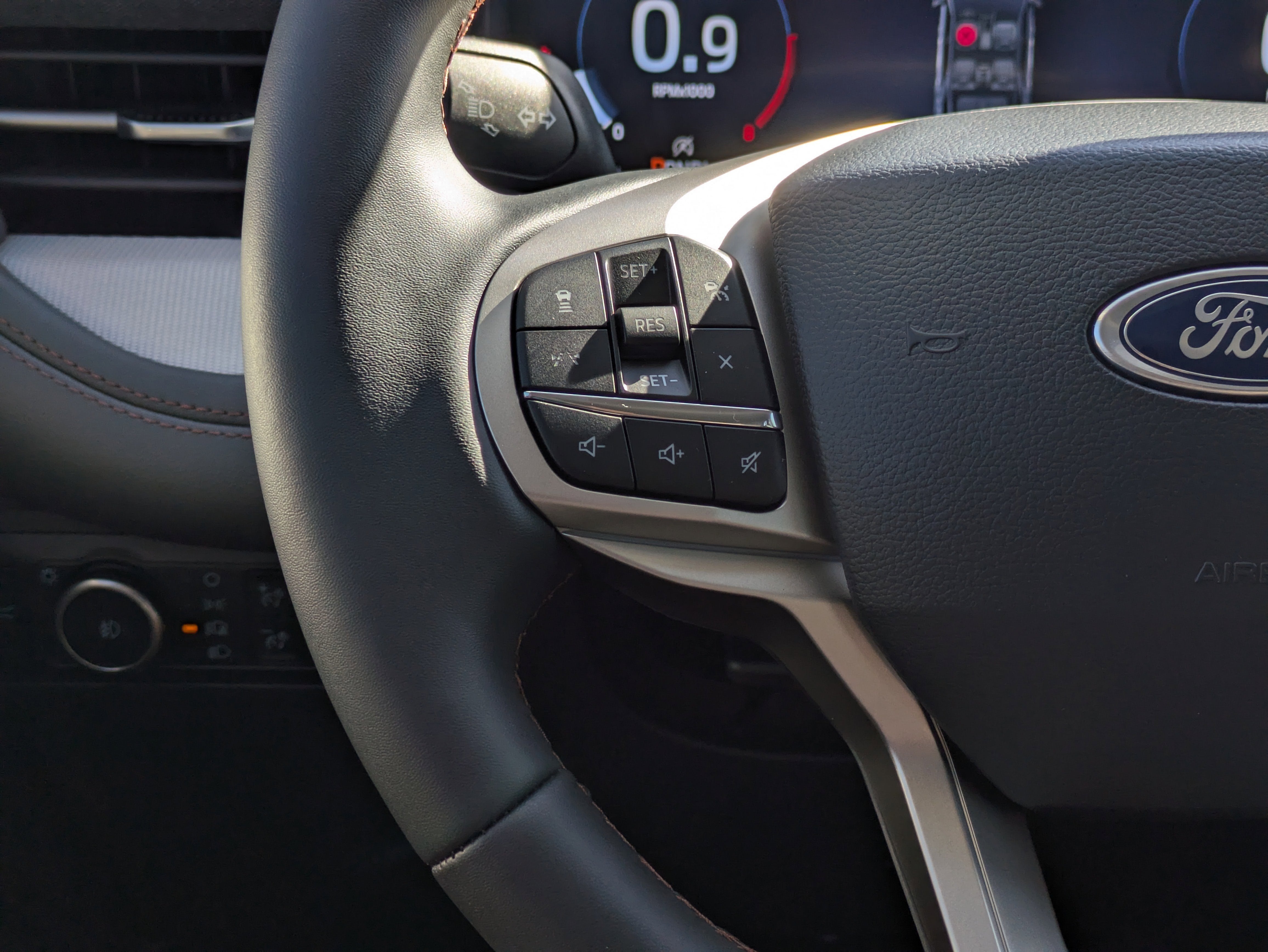 2026 Ford Explorer Active (200A)