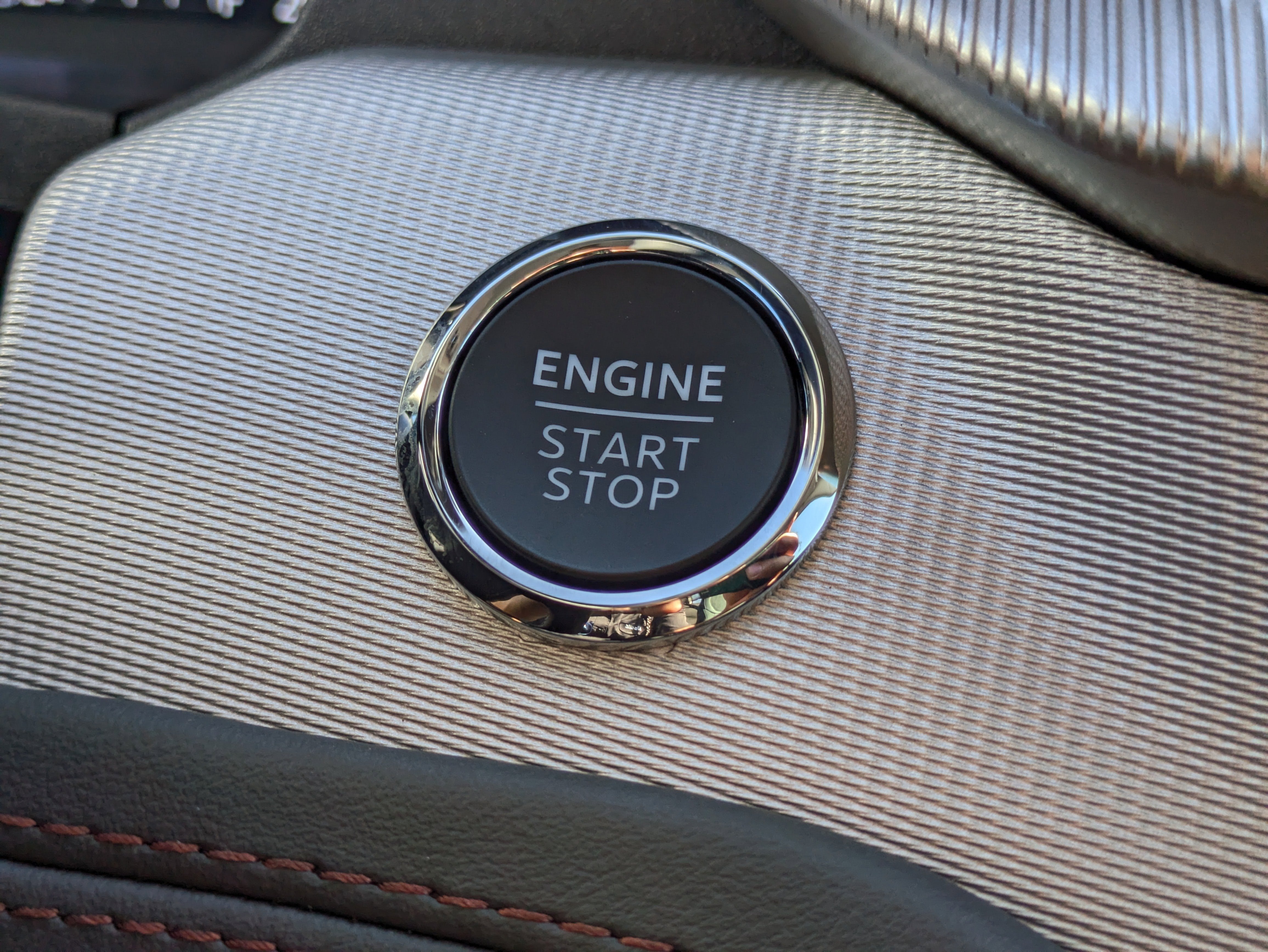 2026 Ford Explorer Active (200A)