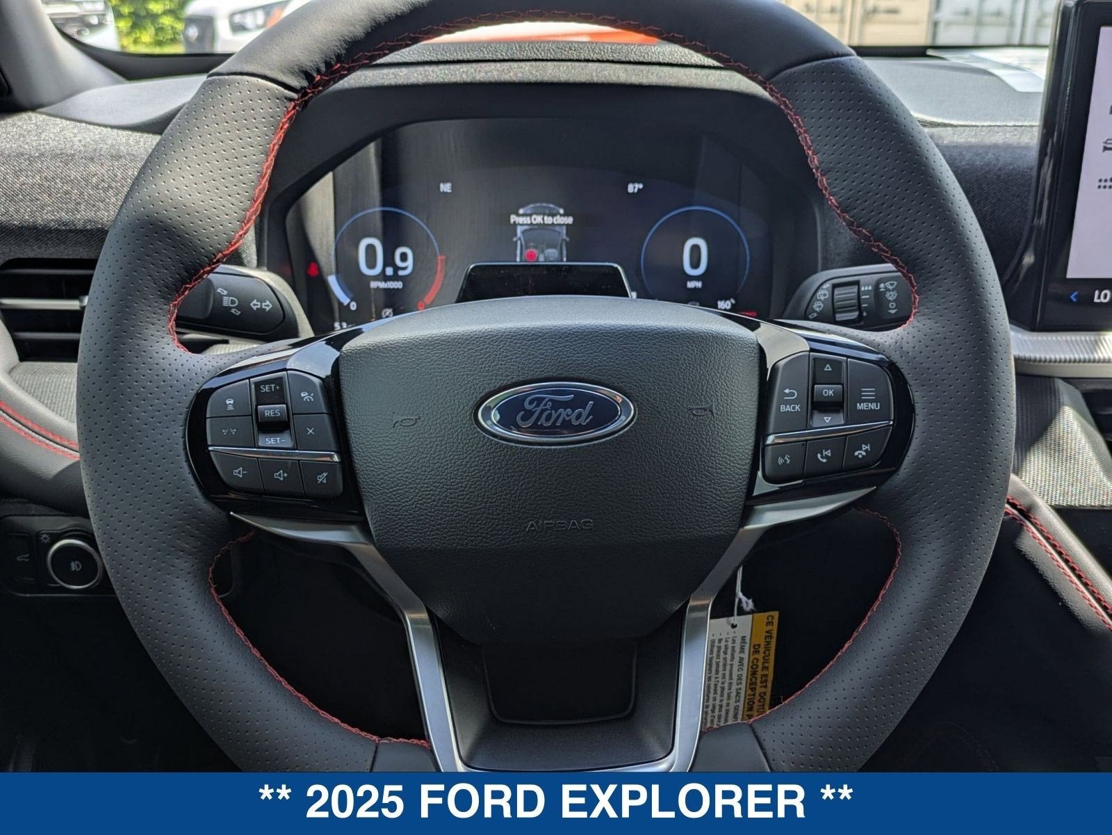 2025 Ford Explorer ST-Line