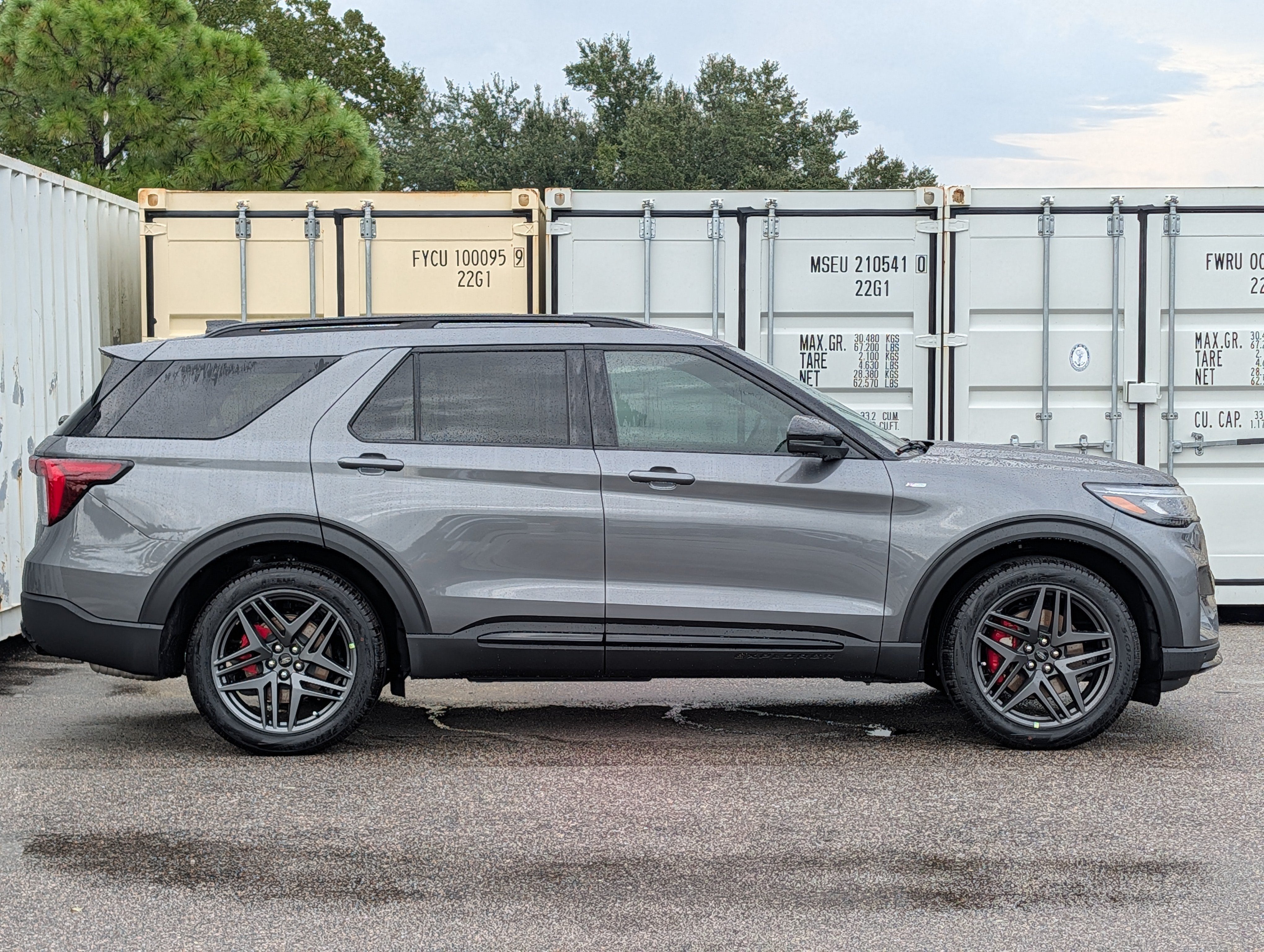 2027 Ford Explorer ST-Line