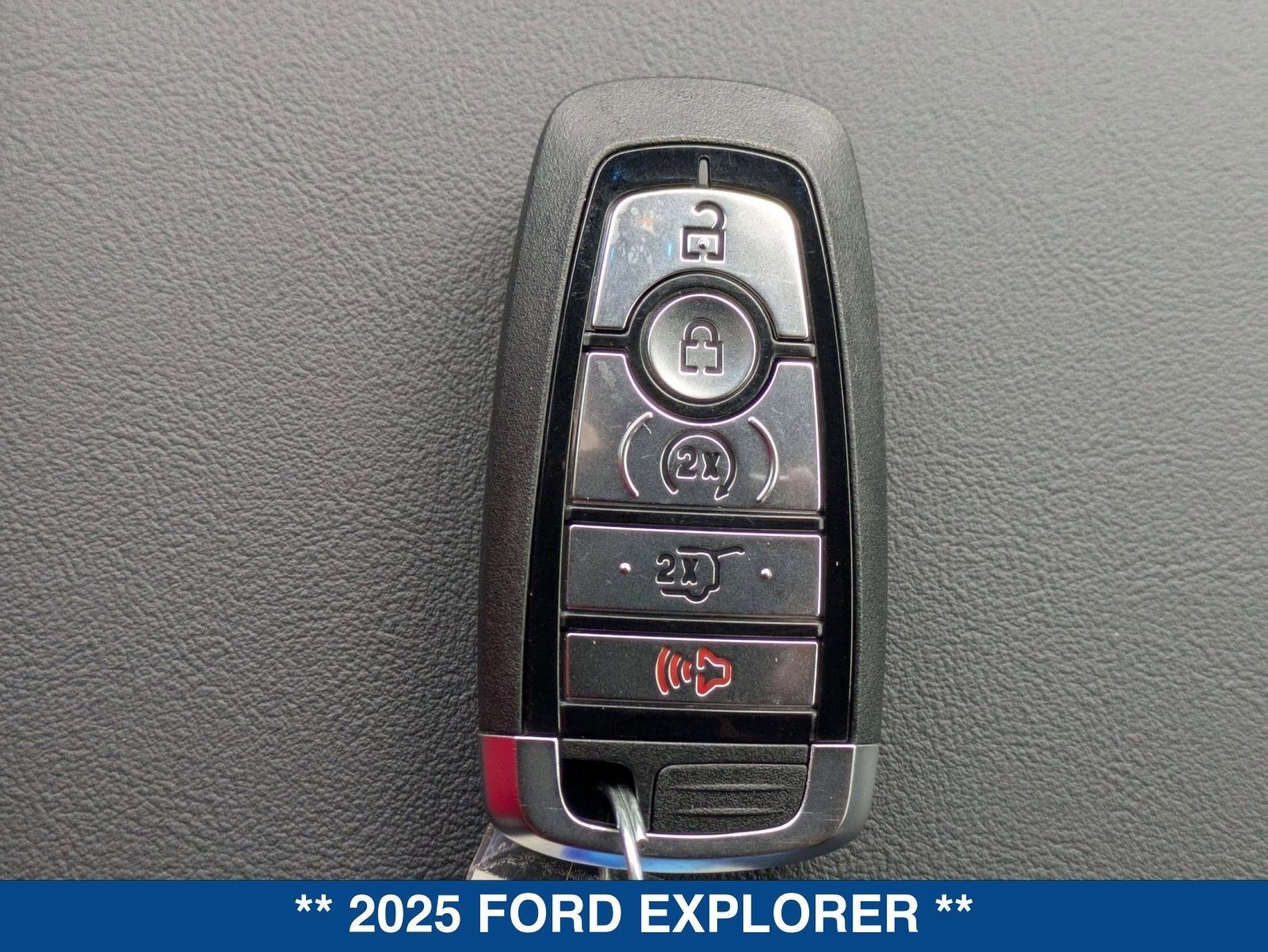 2025 Ford Explorer ST