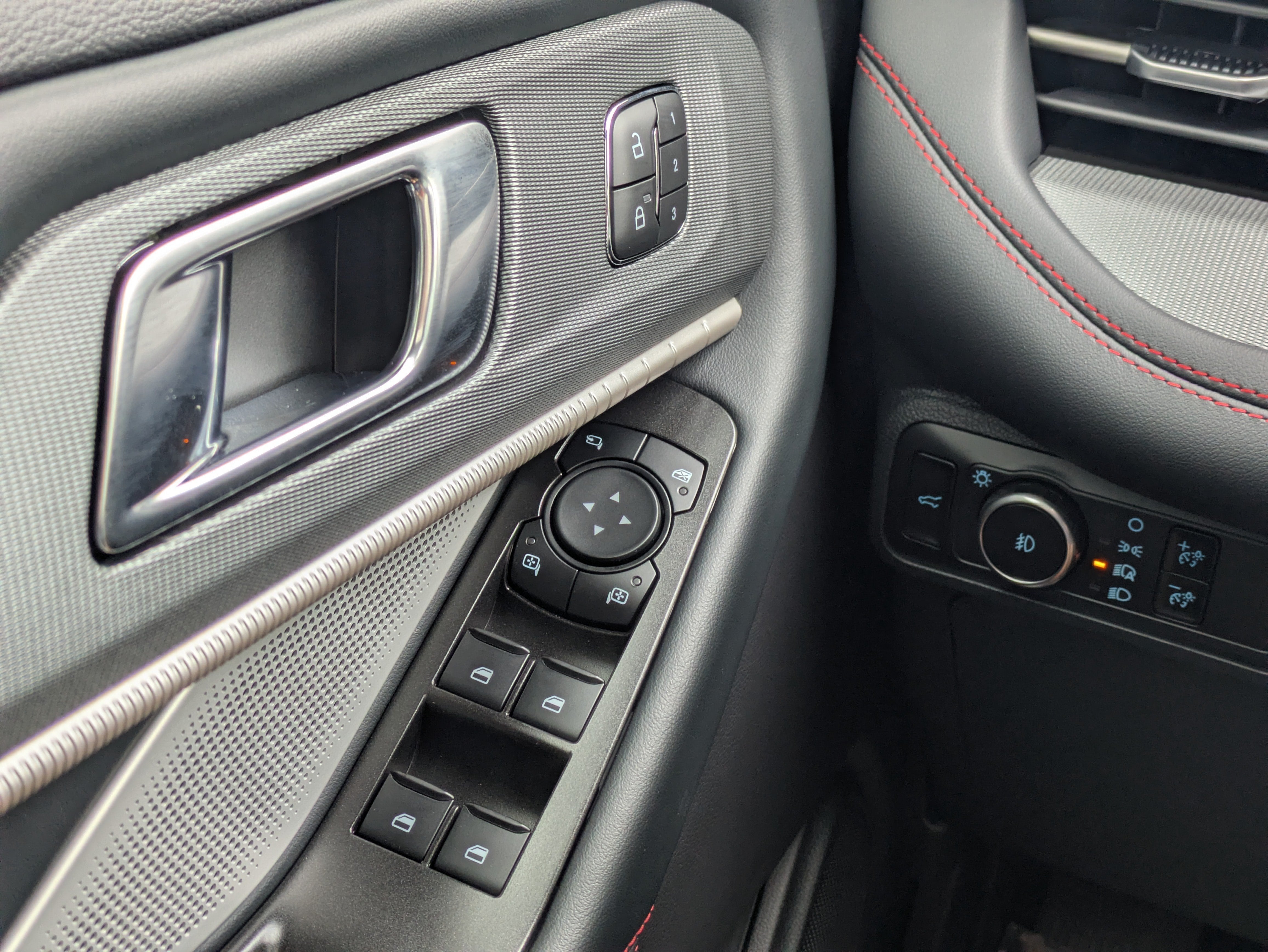2027 Ford Explorer ST