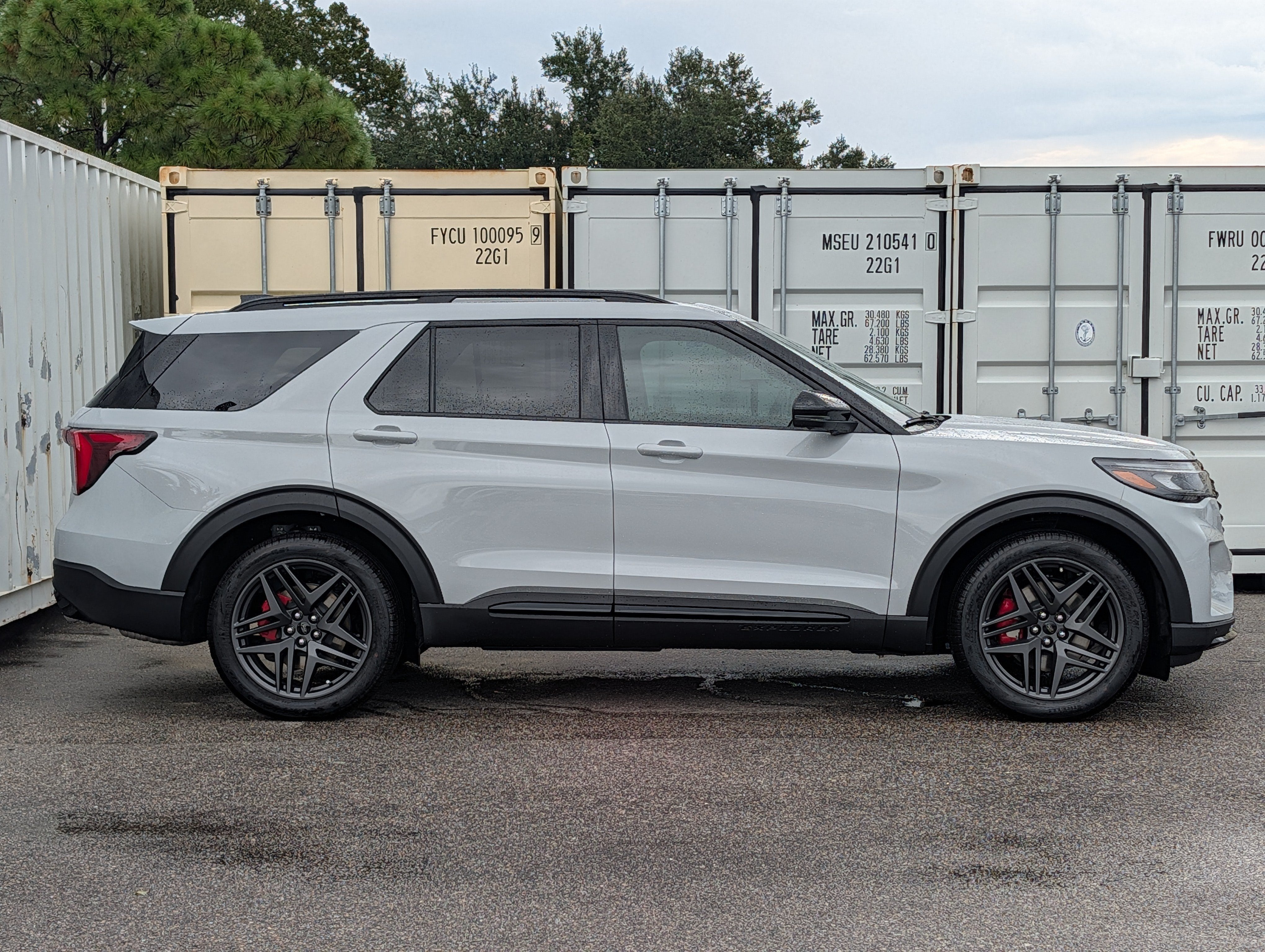 2027 Ford Explorer ST
