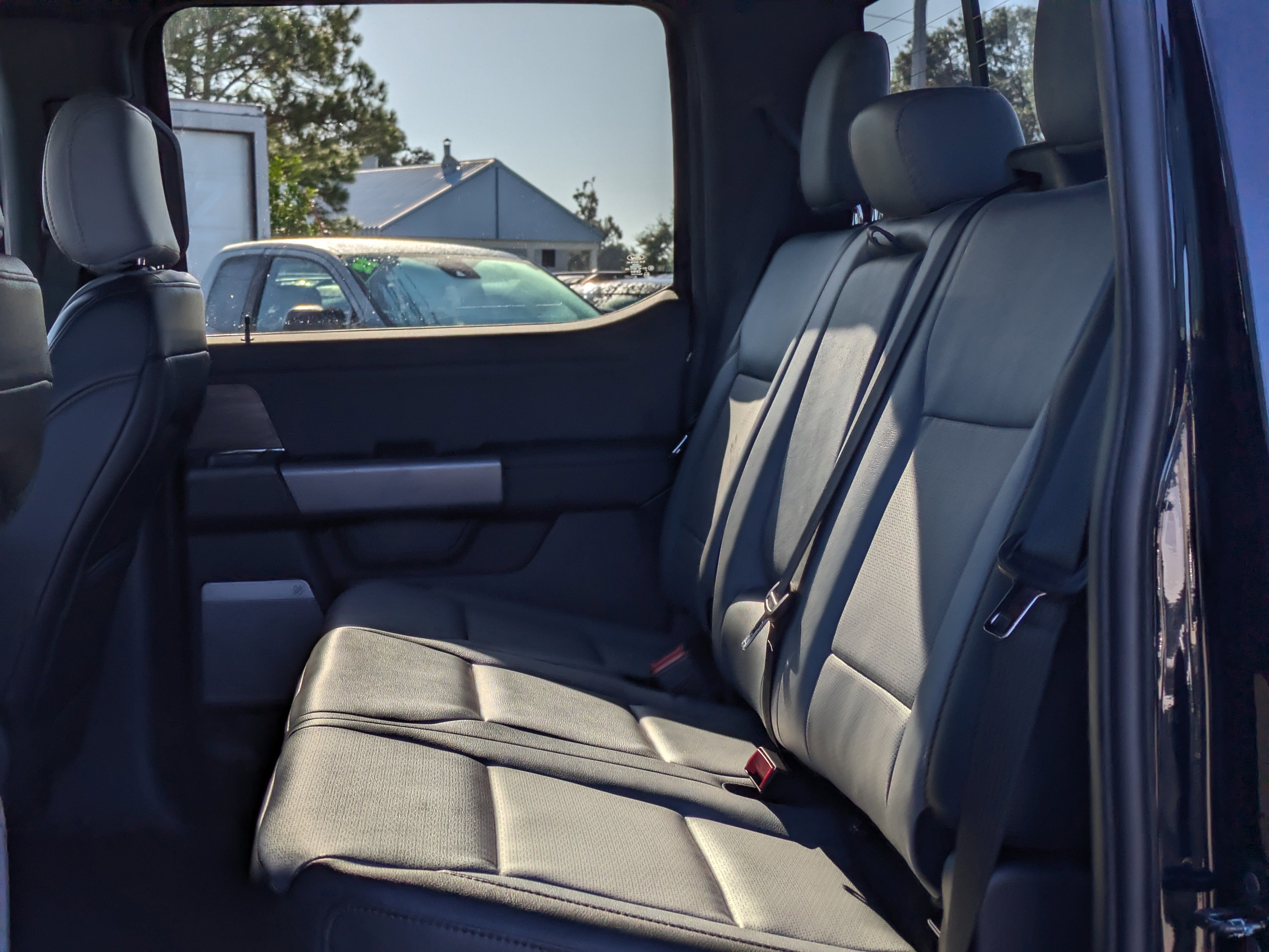 2025 Ford F-150 Lightning Lariat